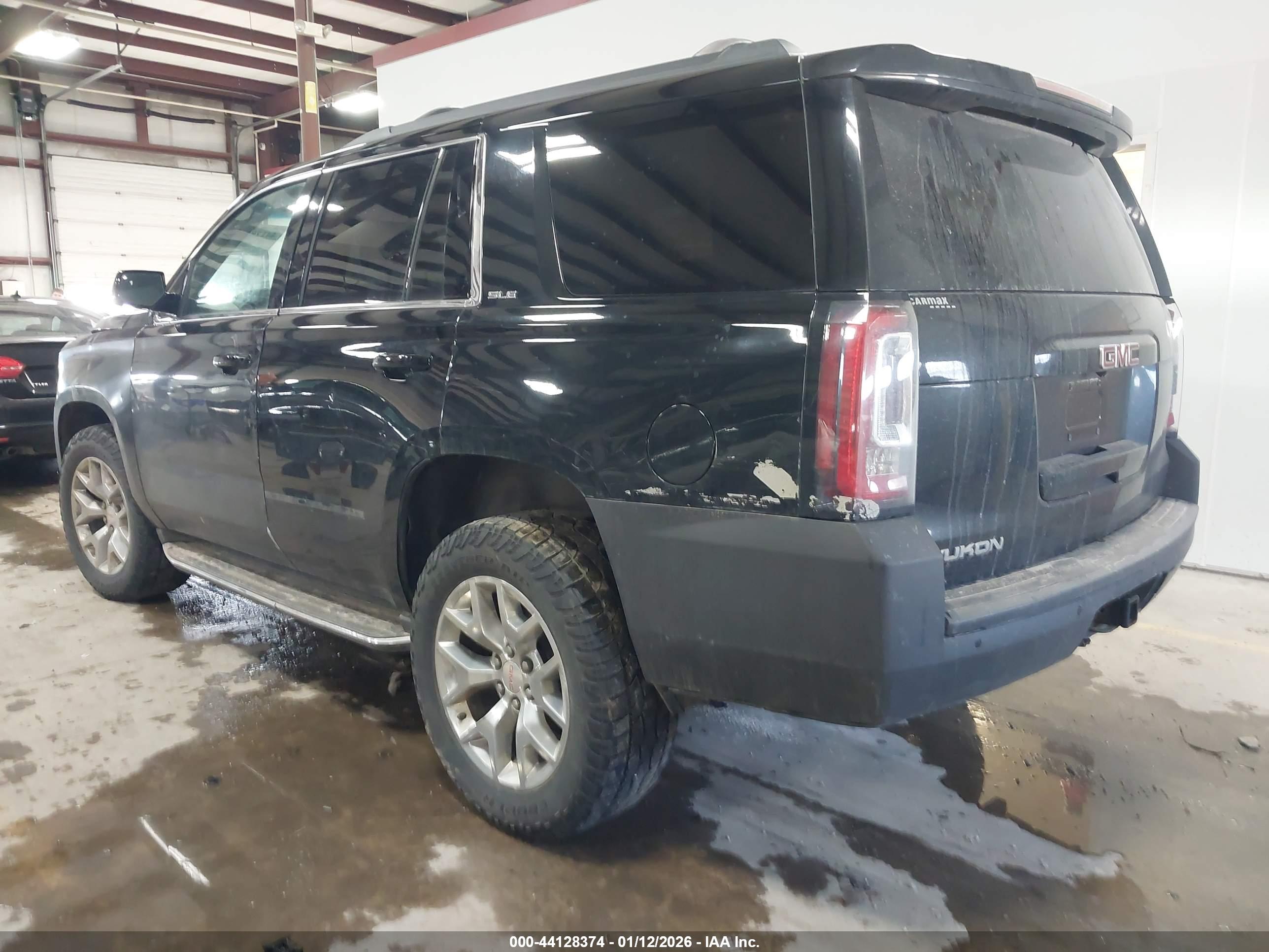GMC YUKON image 3