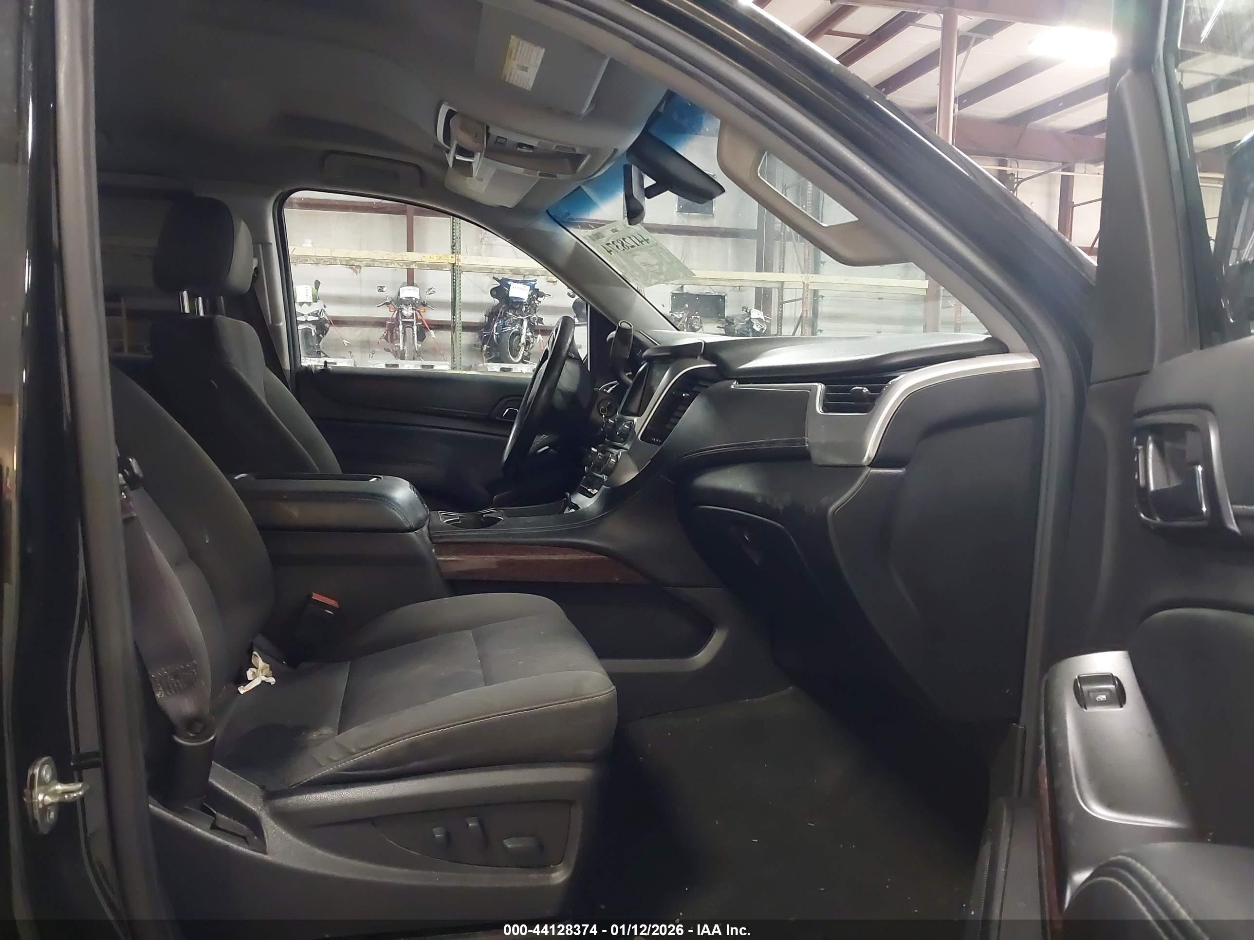 GMC YUKON image 5