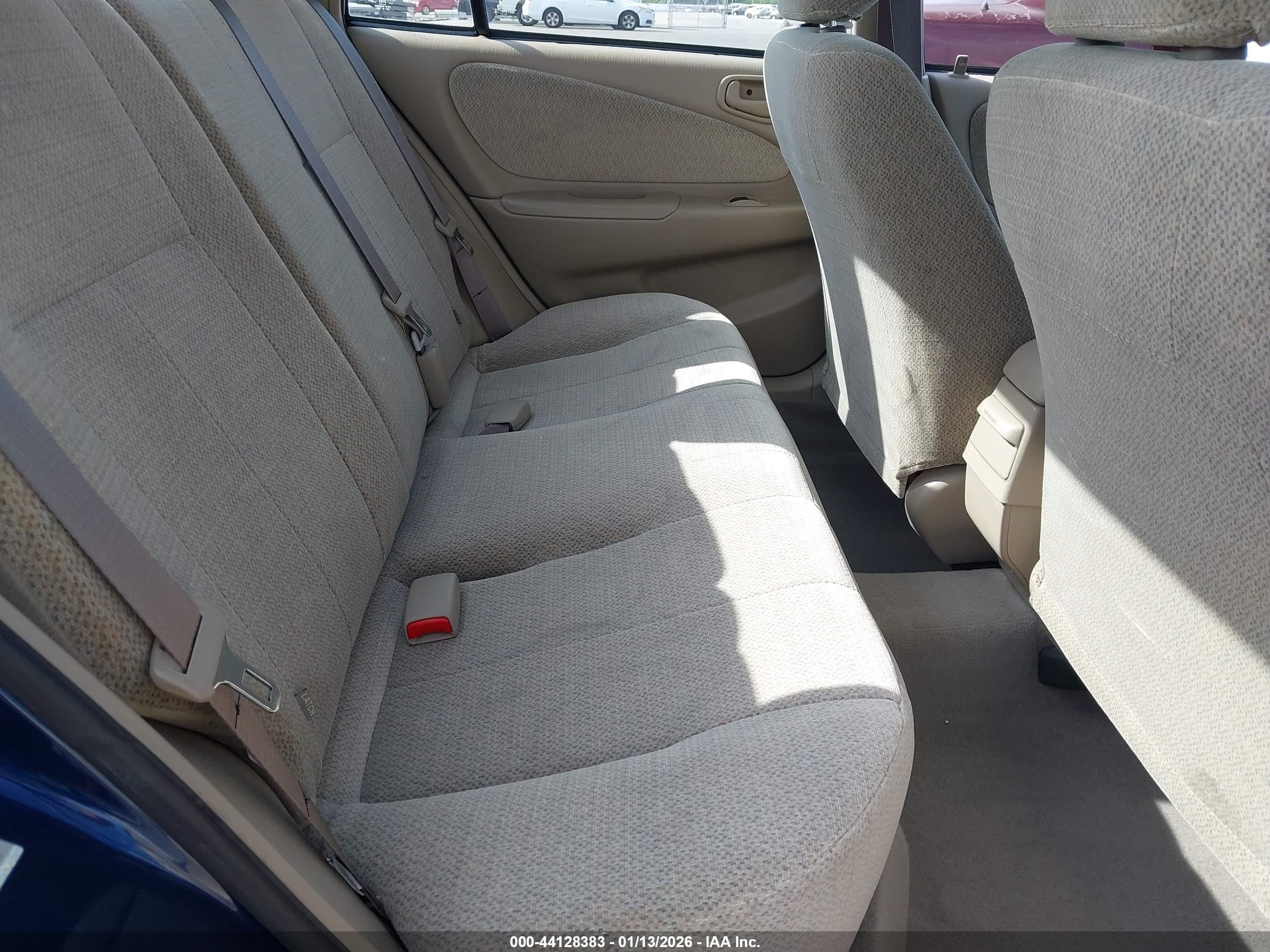 TOYOTA COROLLA image 8