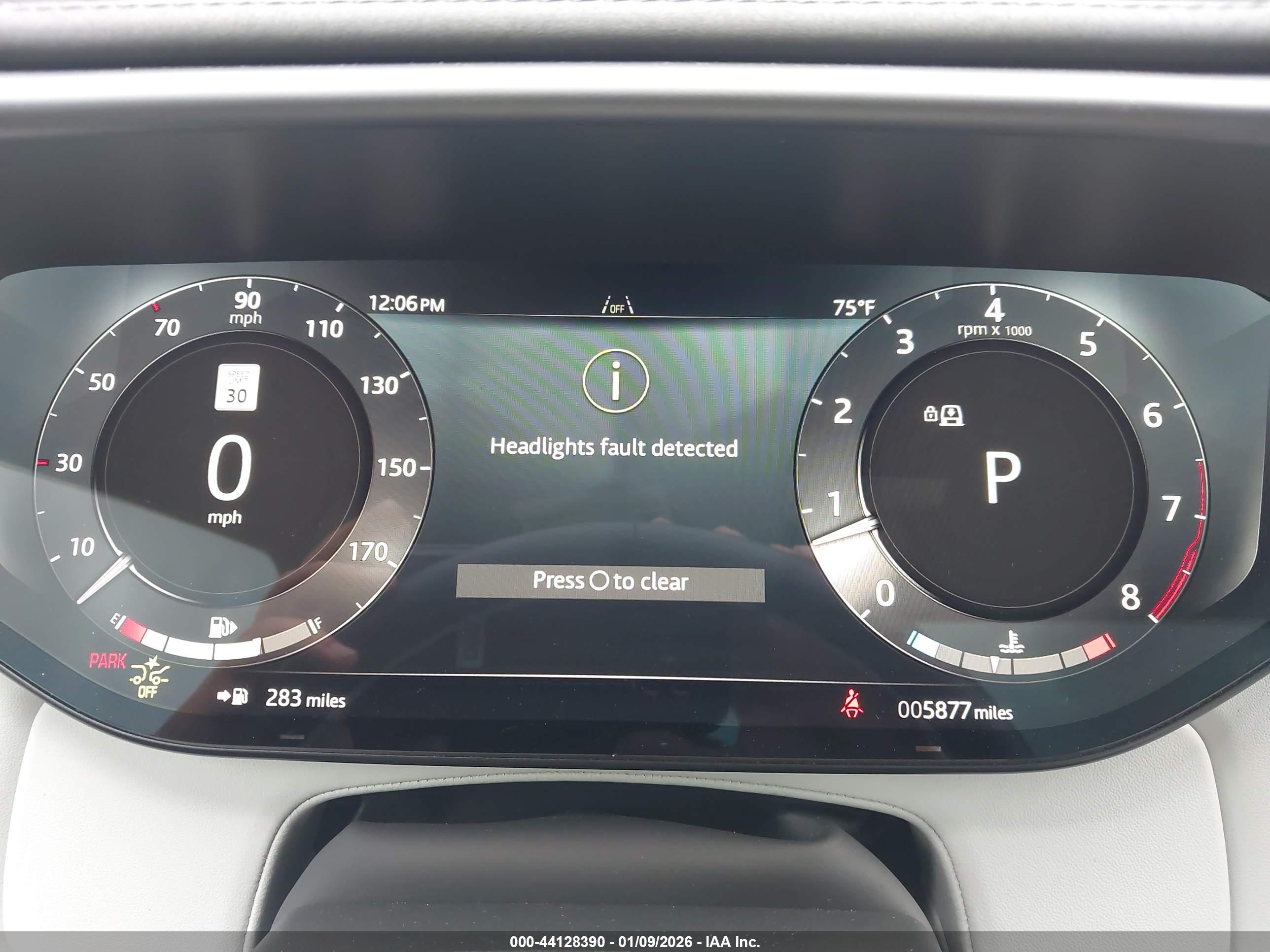 LAND ROVER image 7