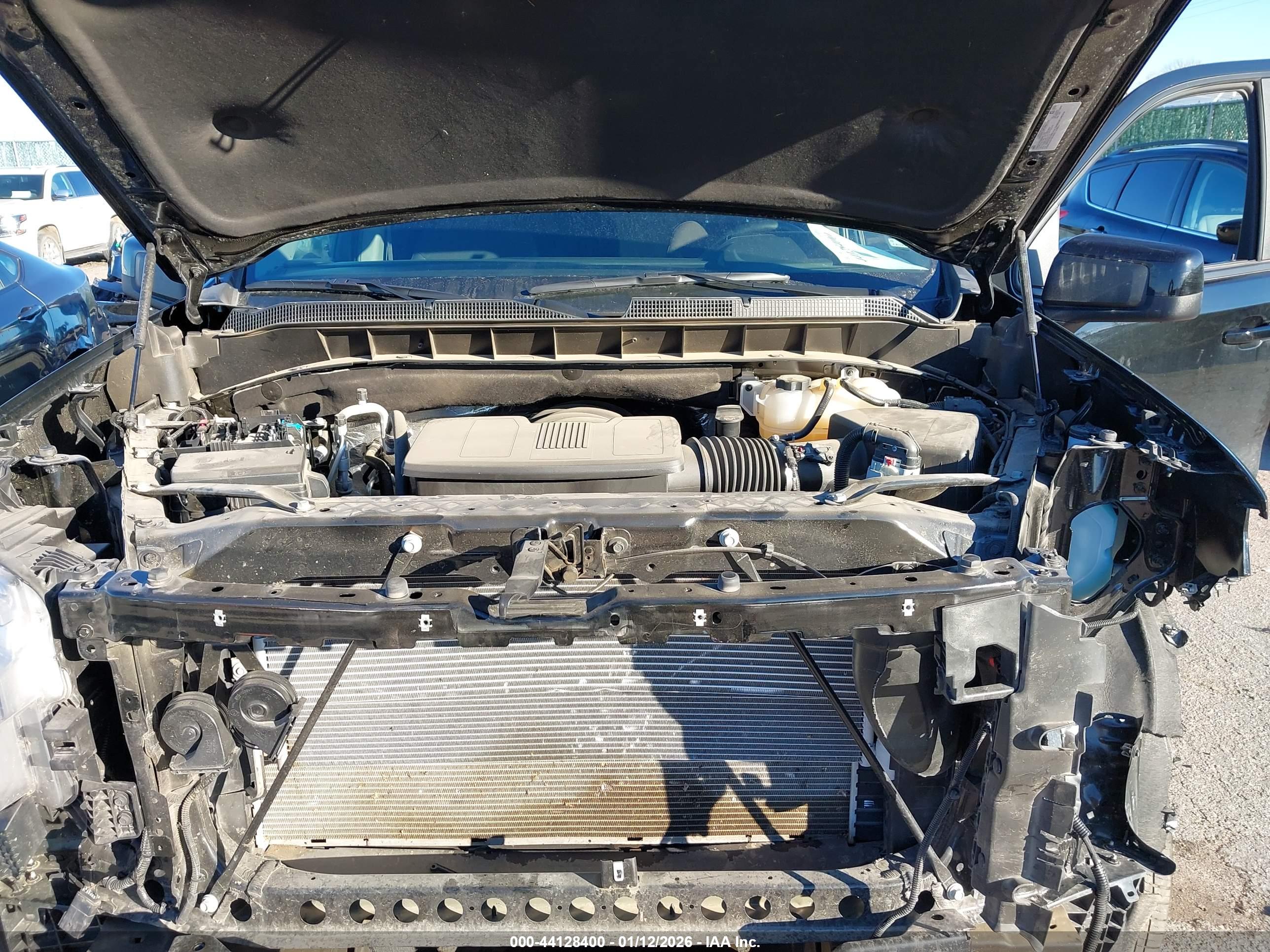 CHEVROLET SILVERADO image 10