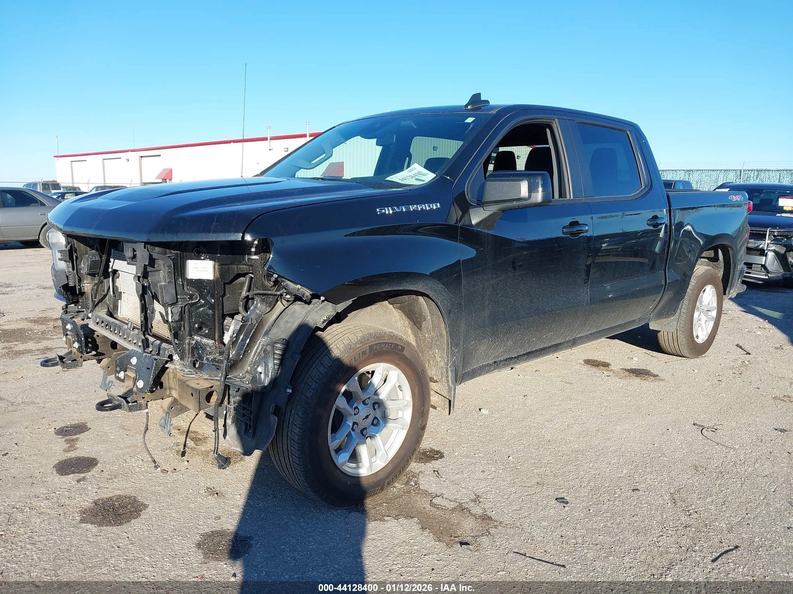 CHEVROLET SILVERADO image 2
