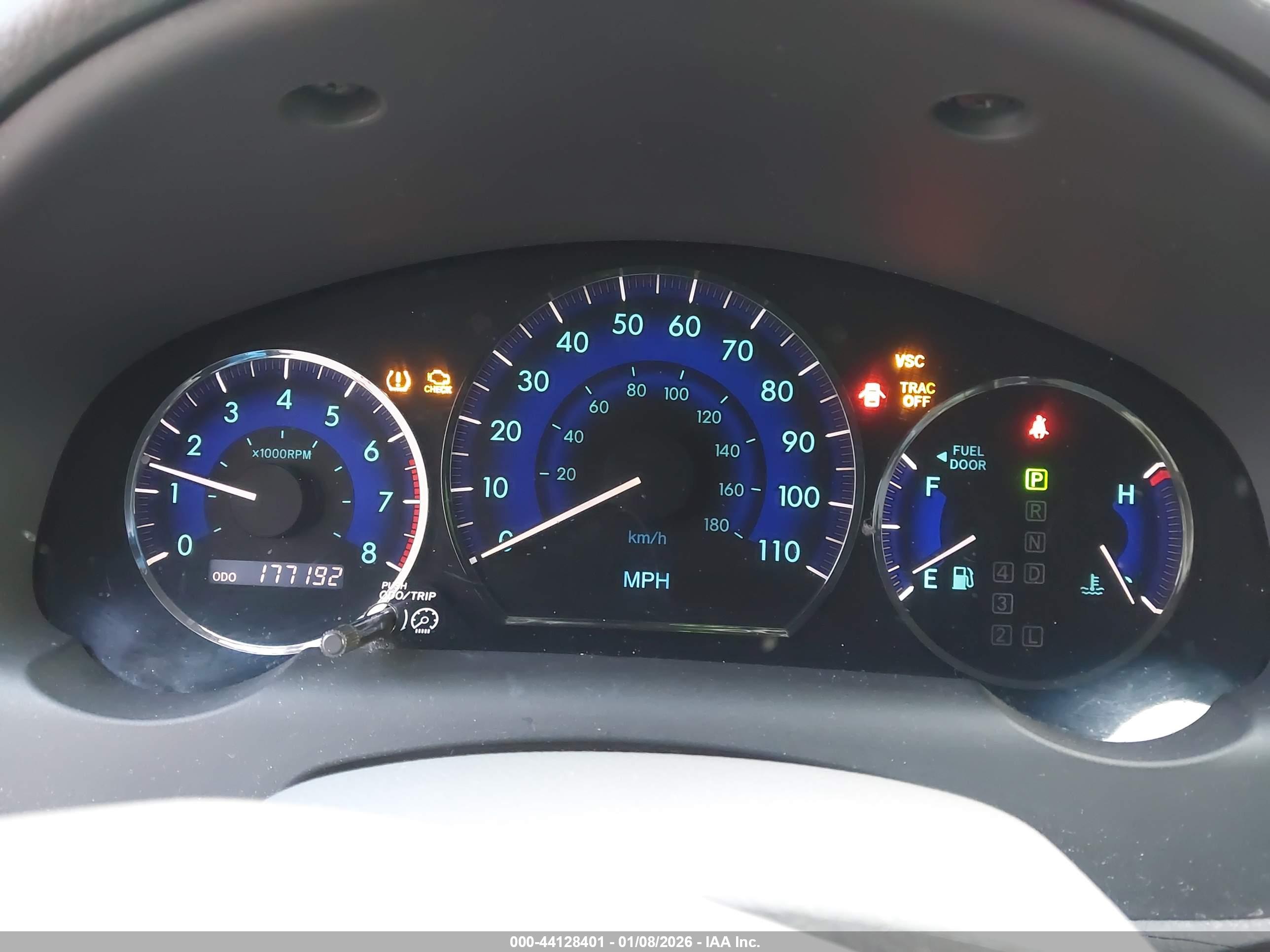 TOYOTA SIENNA image 7