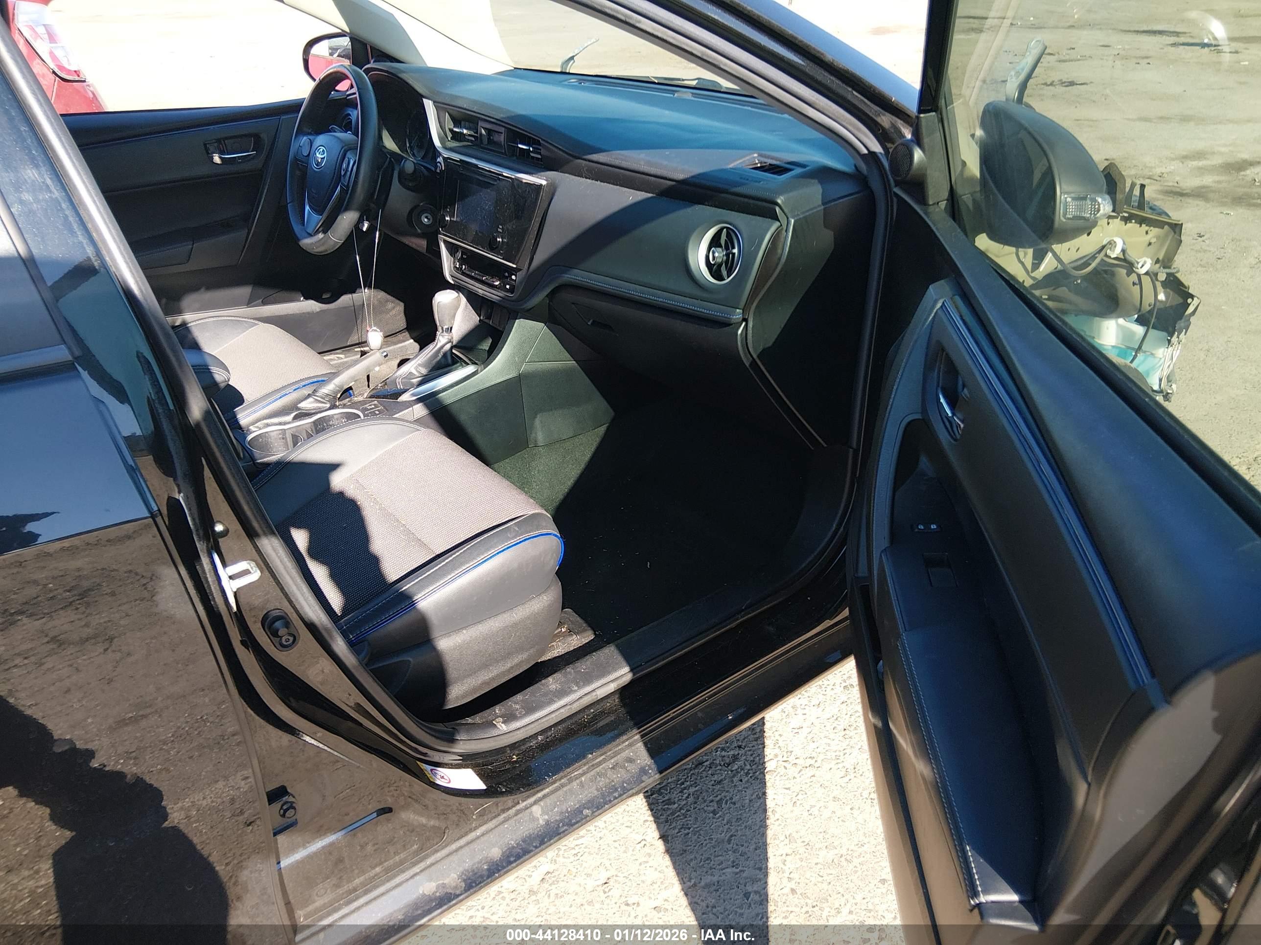 TOYOTA COROLLA image 5