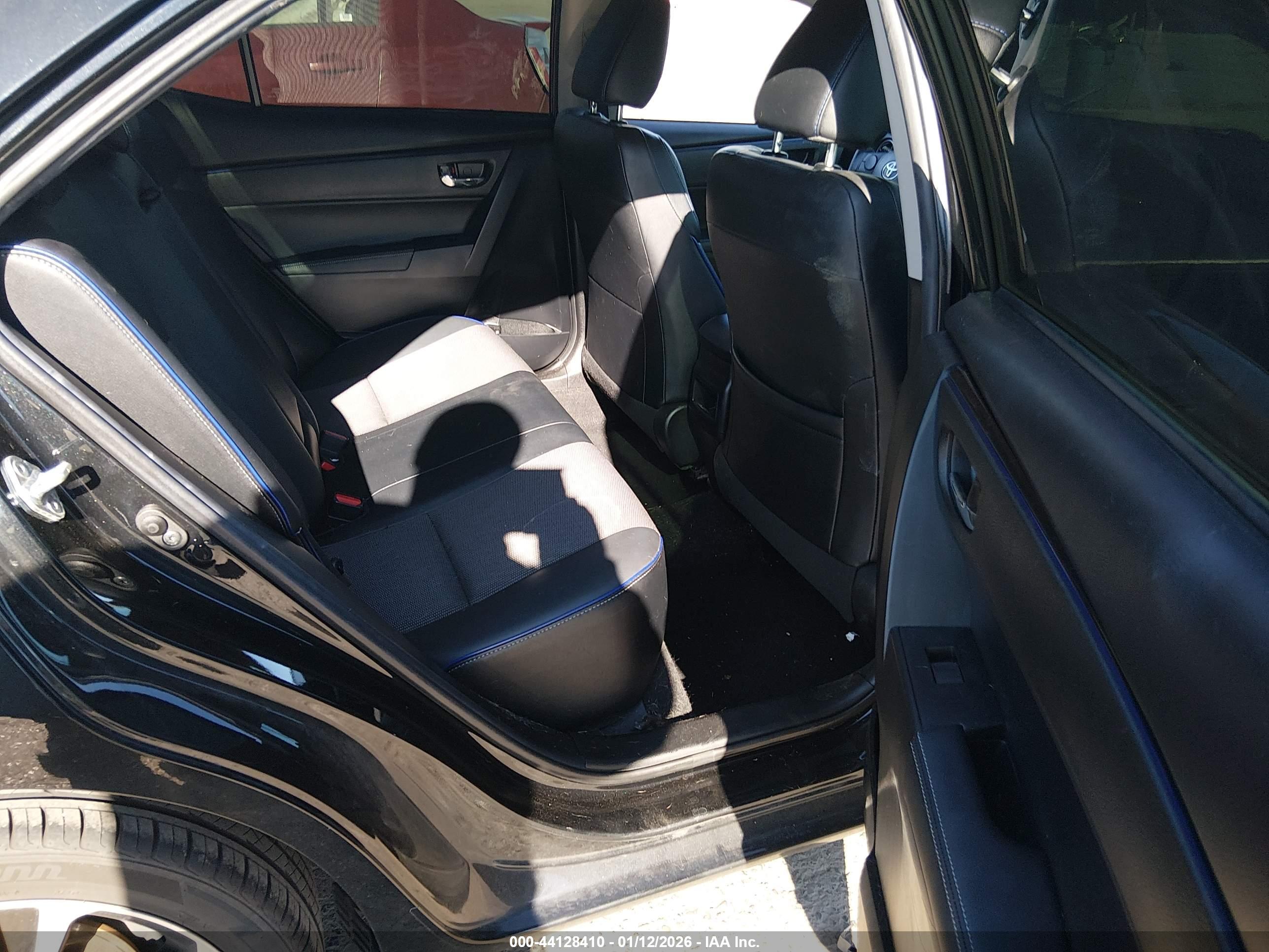 TOYOTA COROLLA image 8