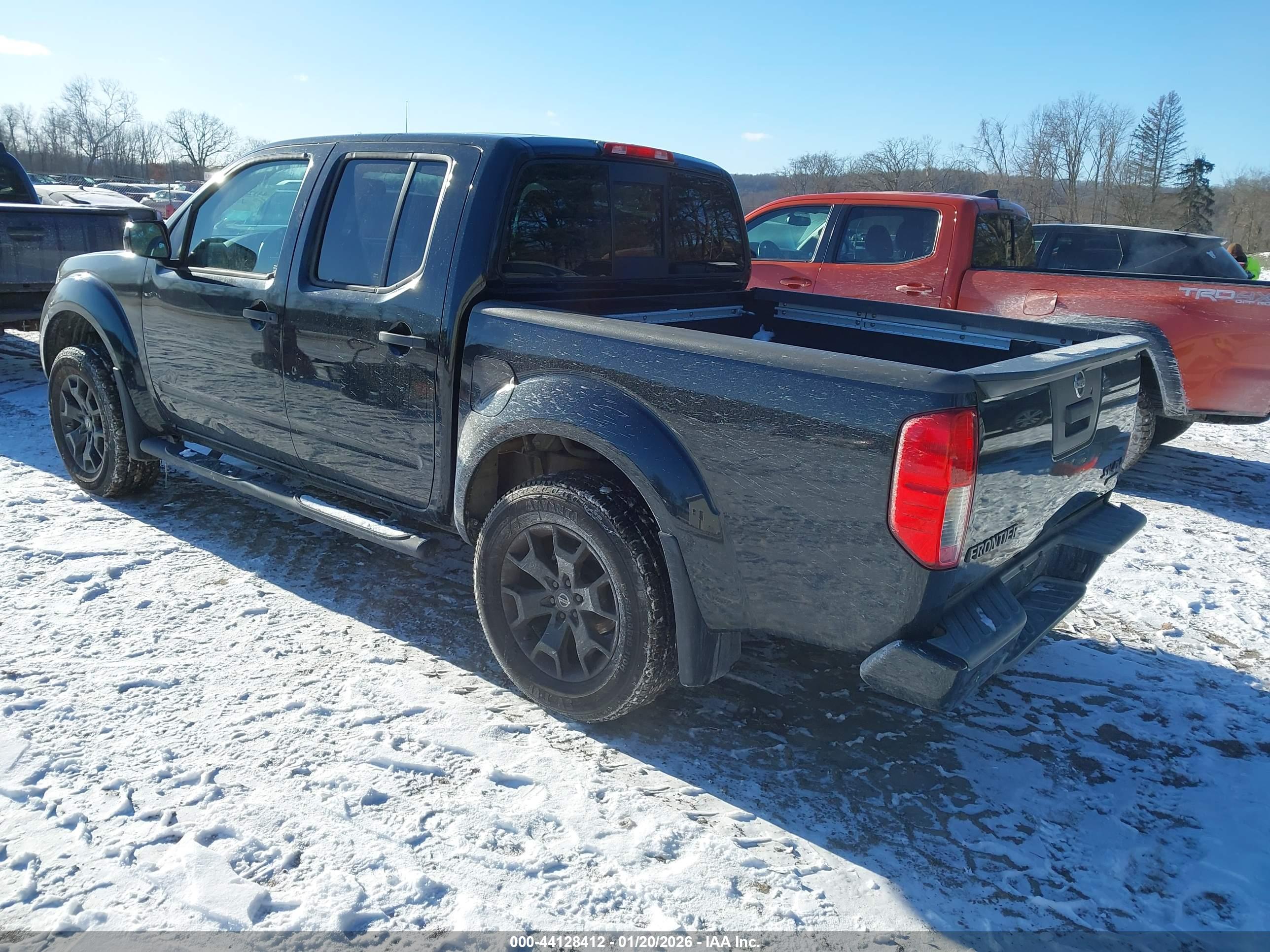 NISSAN FRONTIER image 3