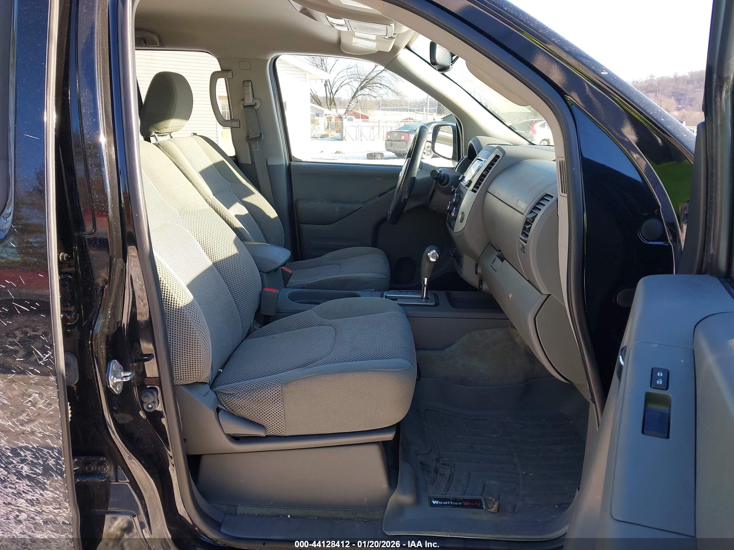 NISSAN FRONTIER image 5