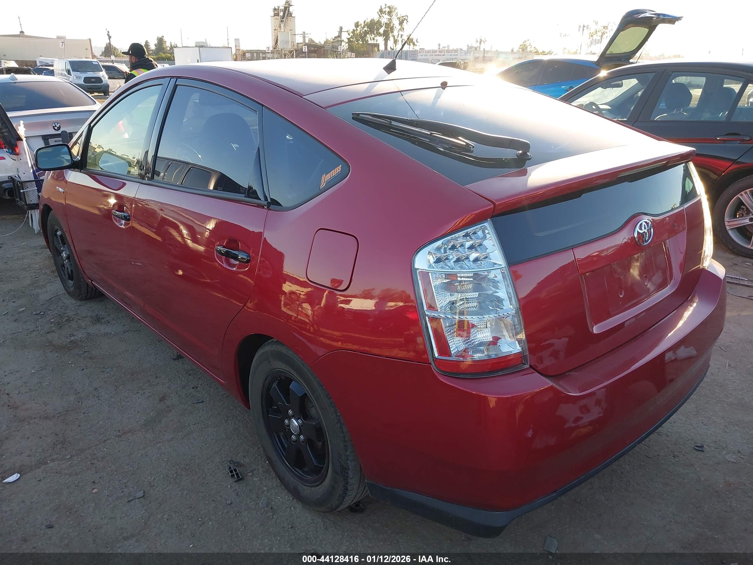 TOYOTA PRIUS image 3