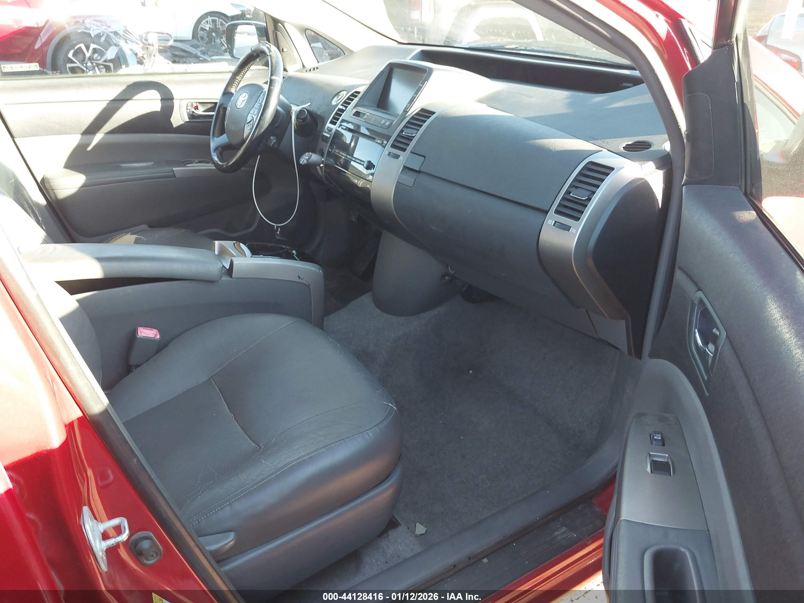 TOYOTA PRIUS image 5