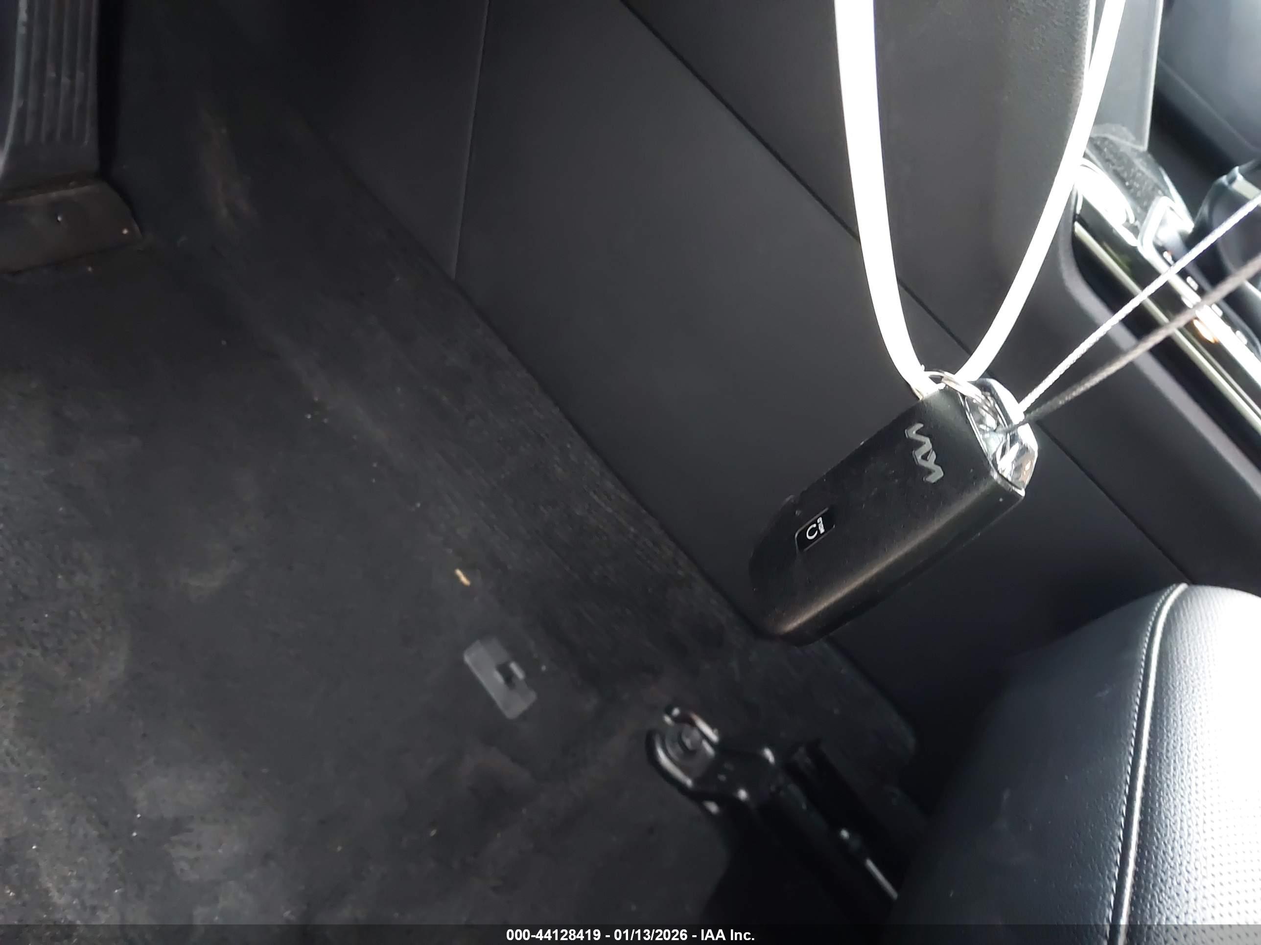 KIA SPORTAGE image 11