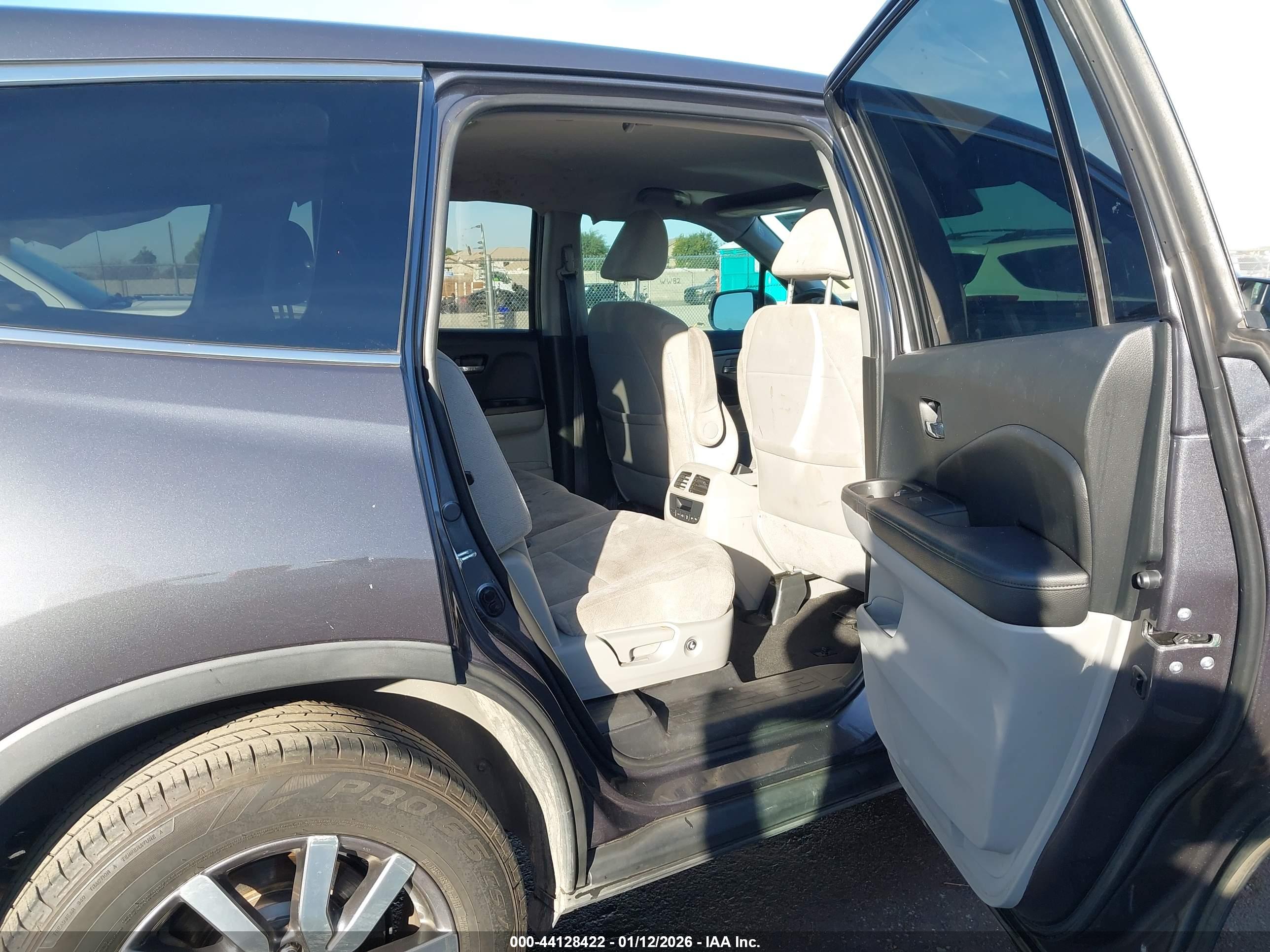 HONDA PILOT image 8