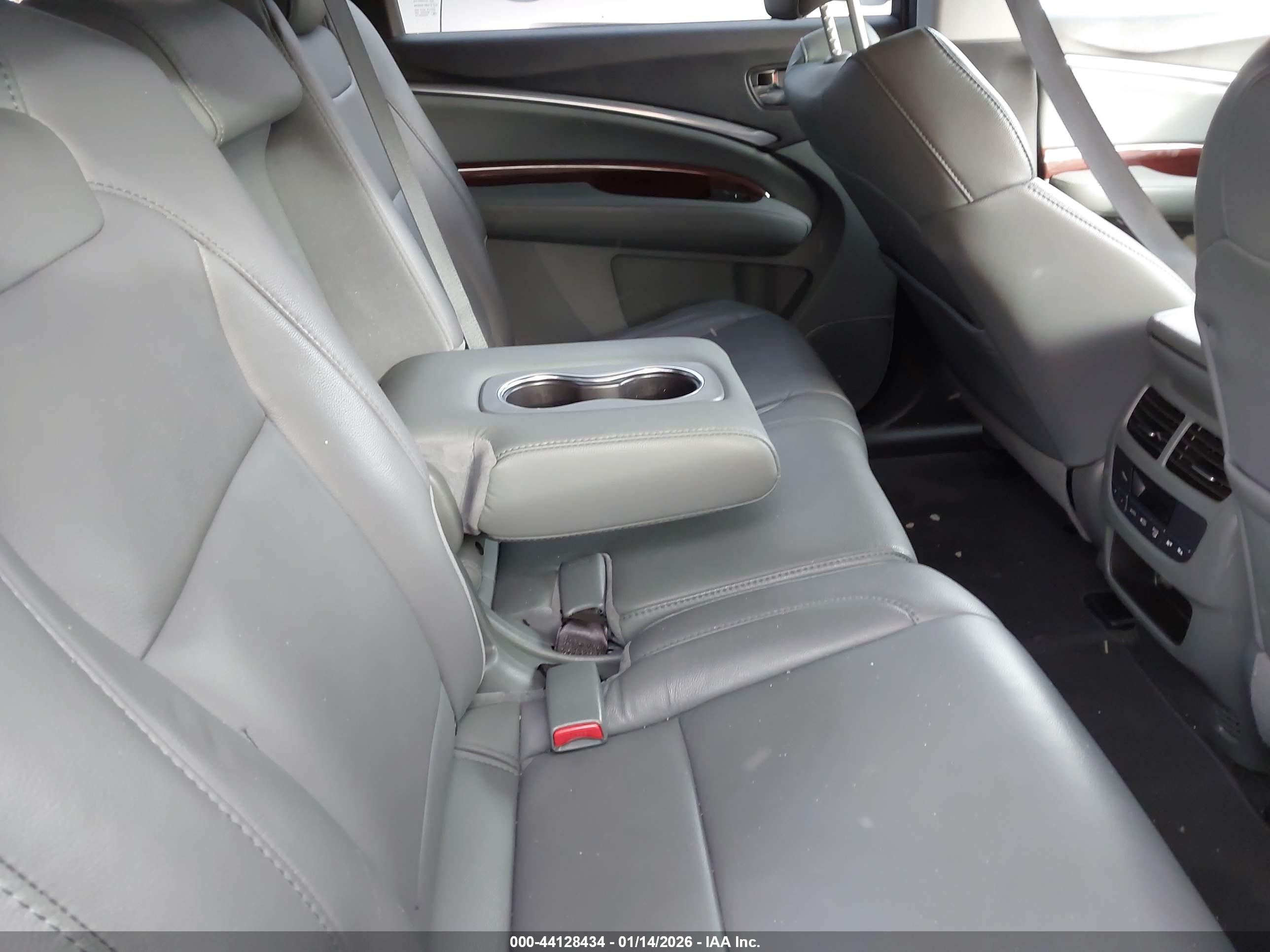 ACURA MDX image 8