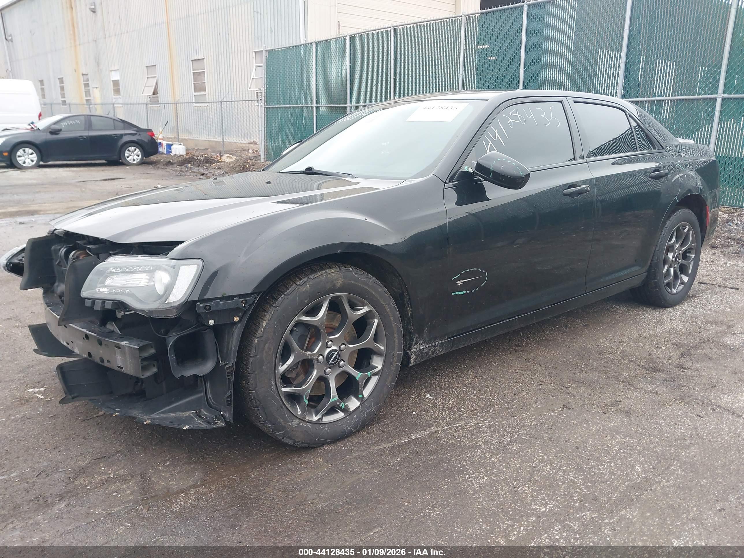 CHRYSLER 300 image 2