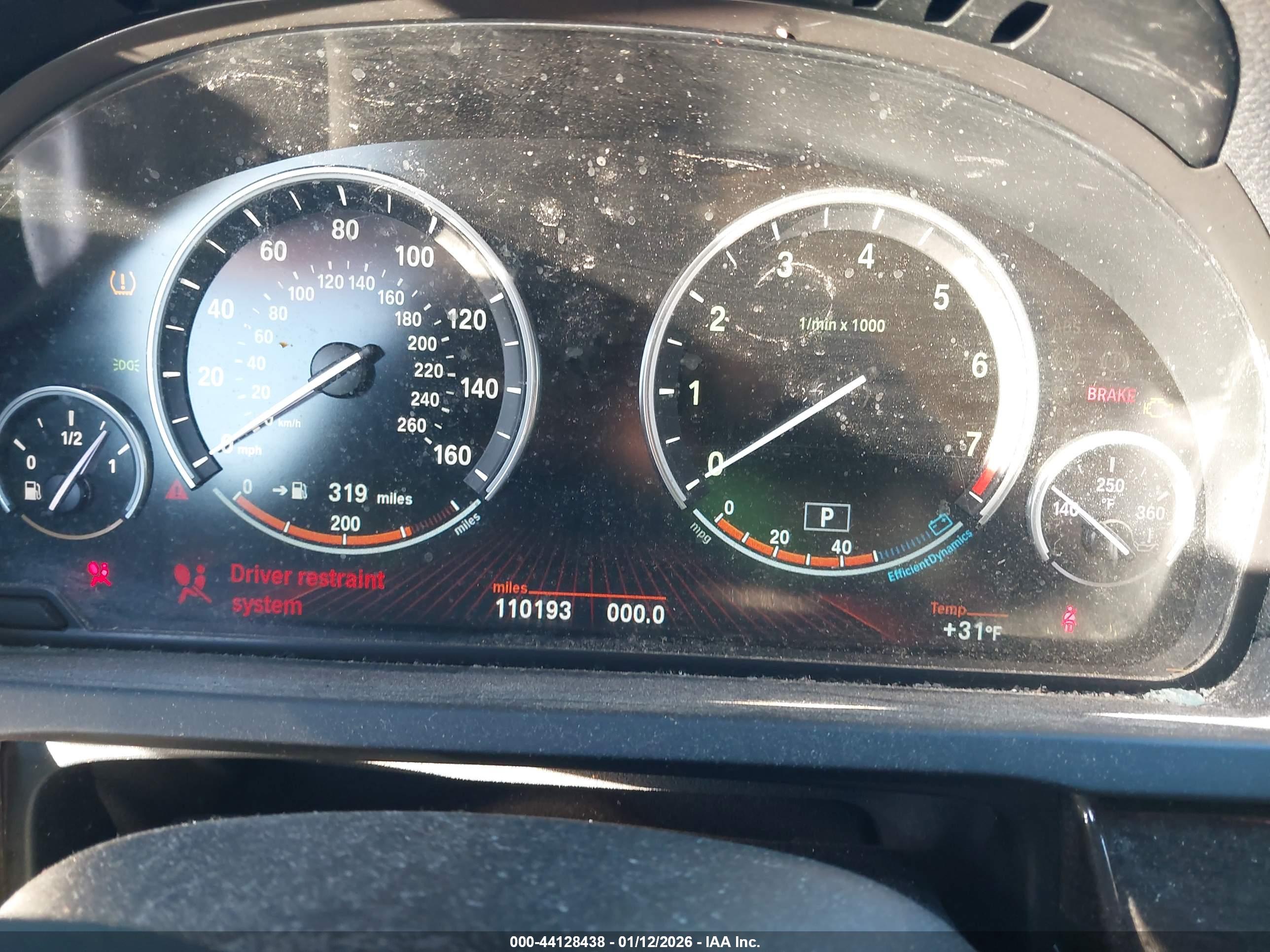 BMW 750 image 7