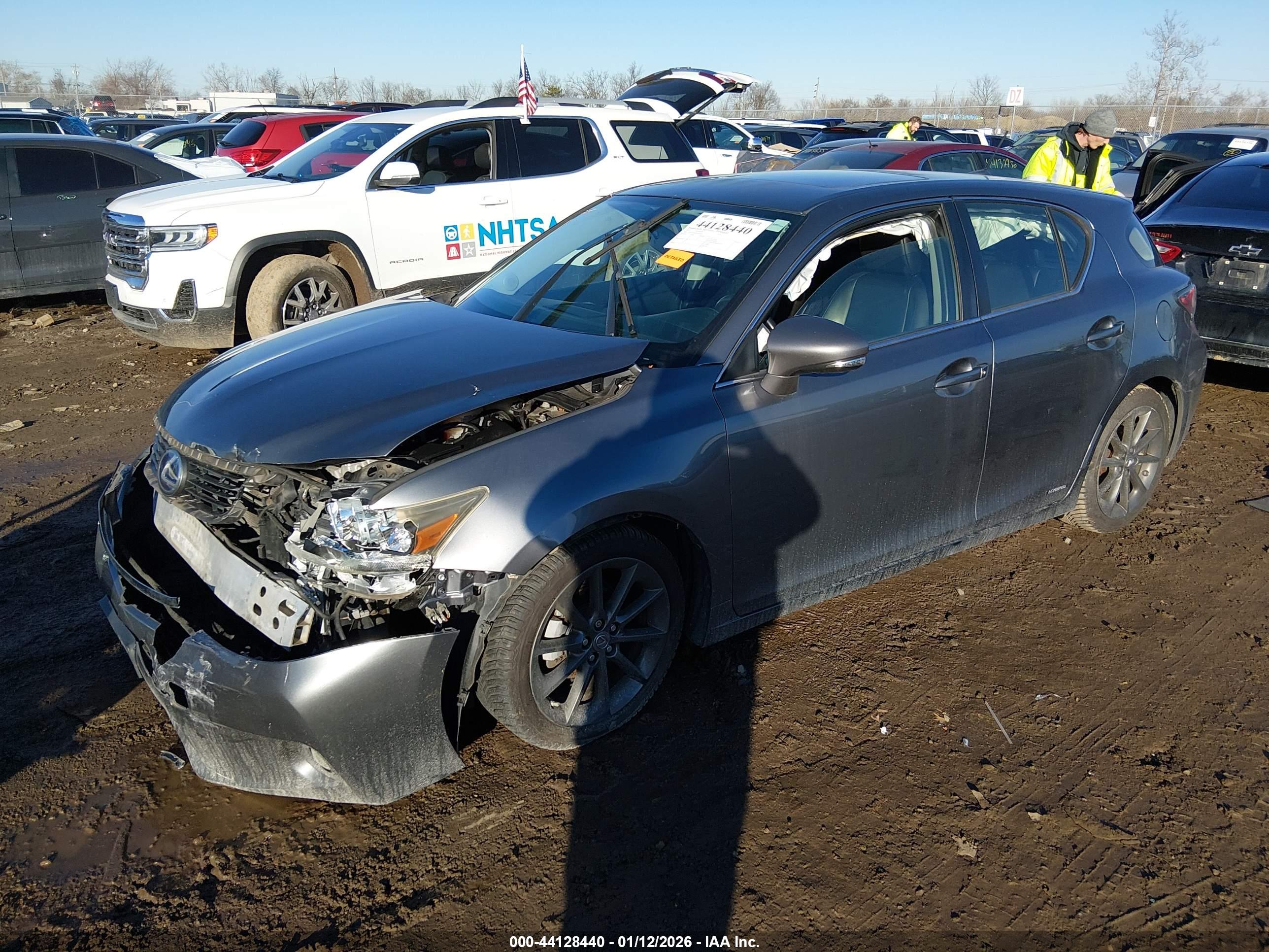 LEXUS CT image 2