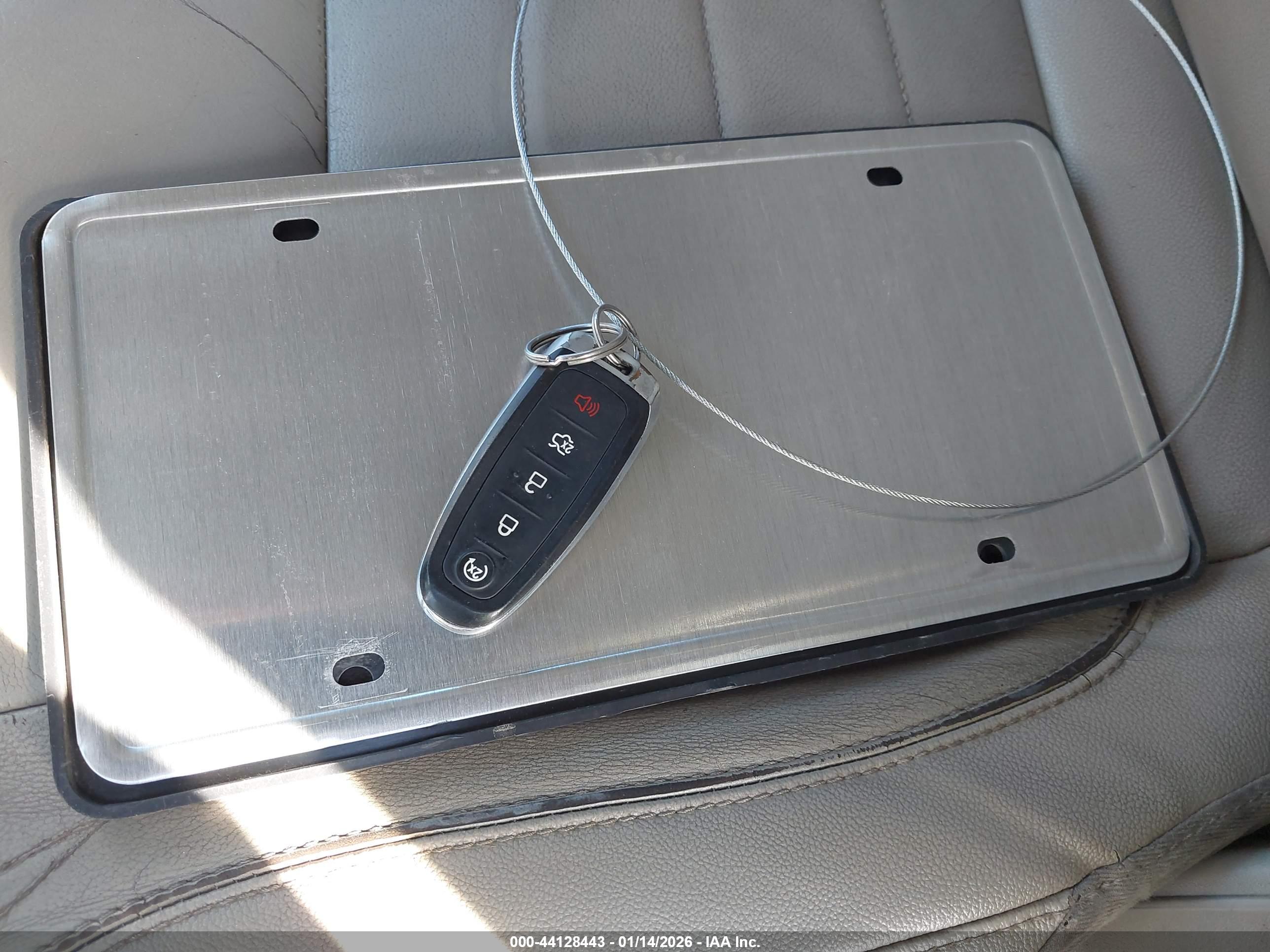 FORD ESCAPE image 11