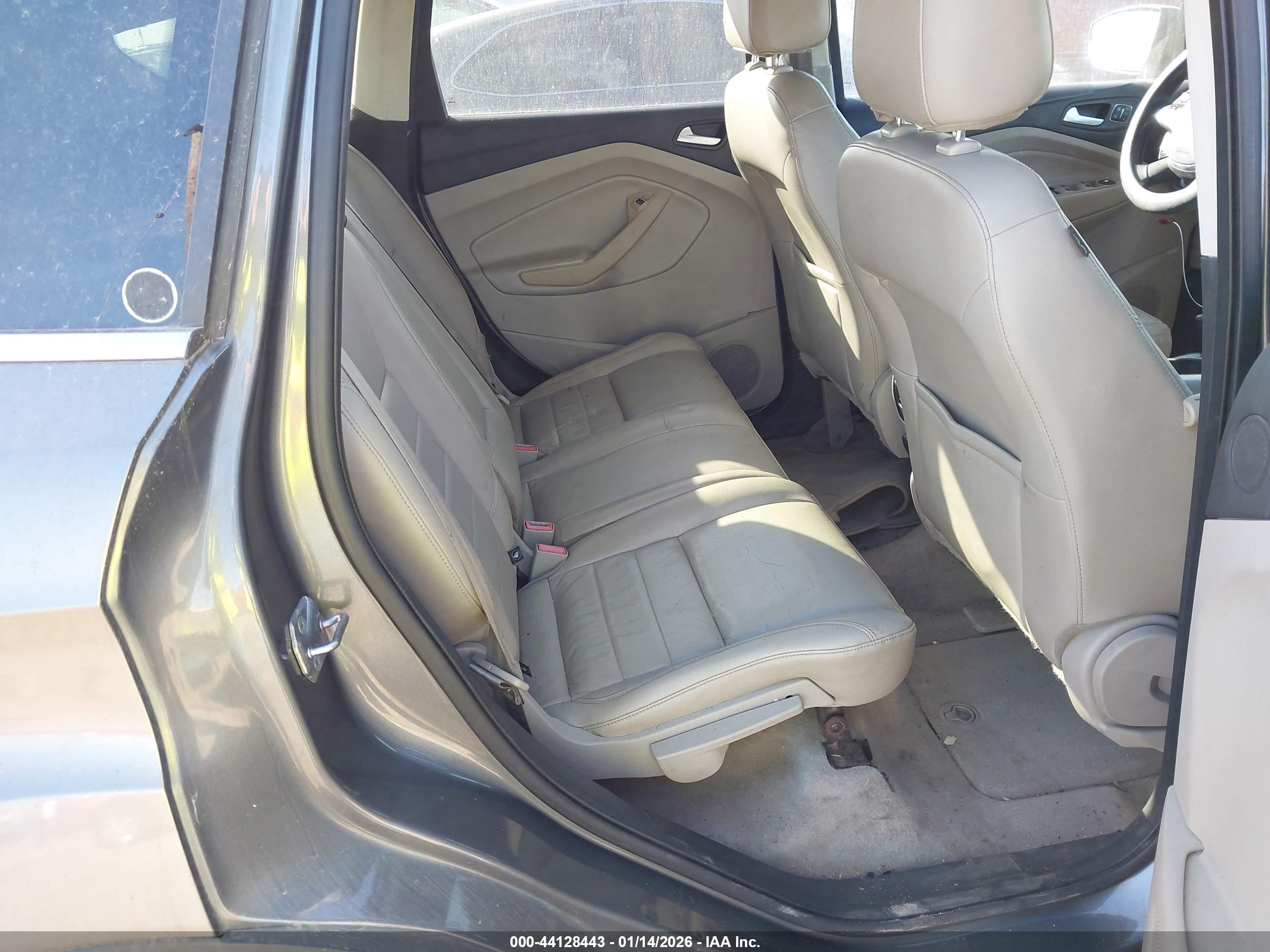 FORD ESCAPE image 8