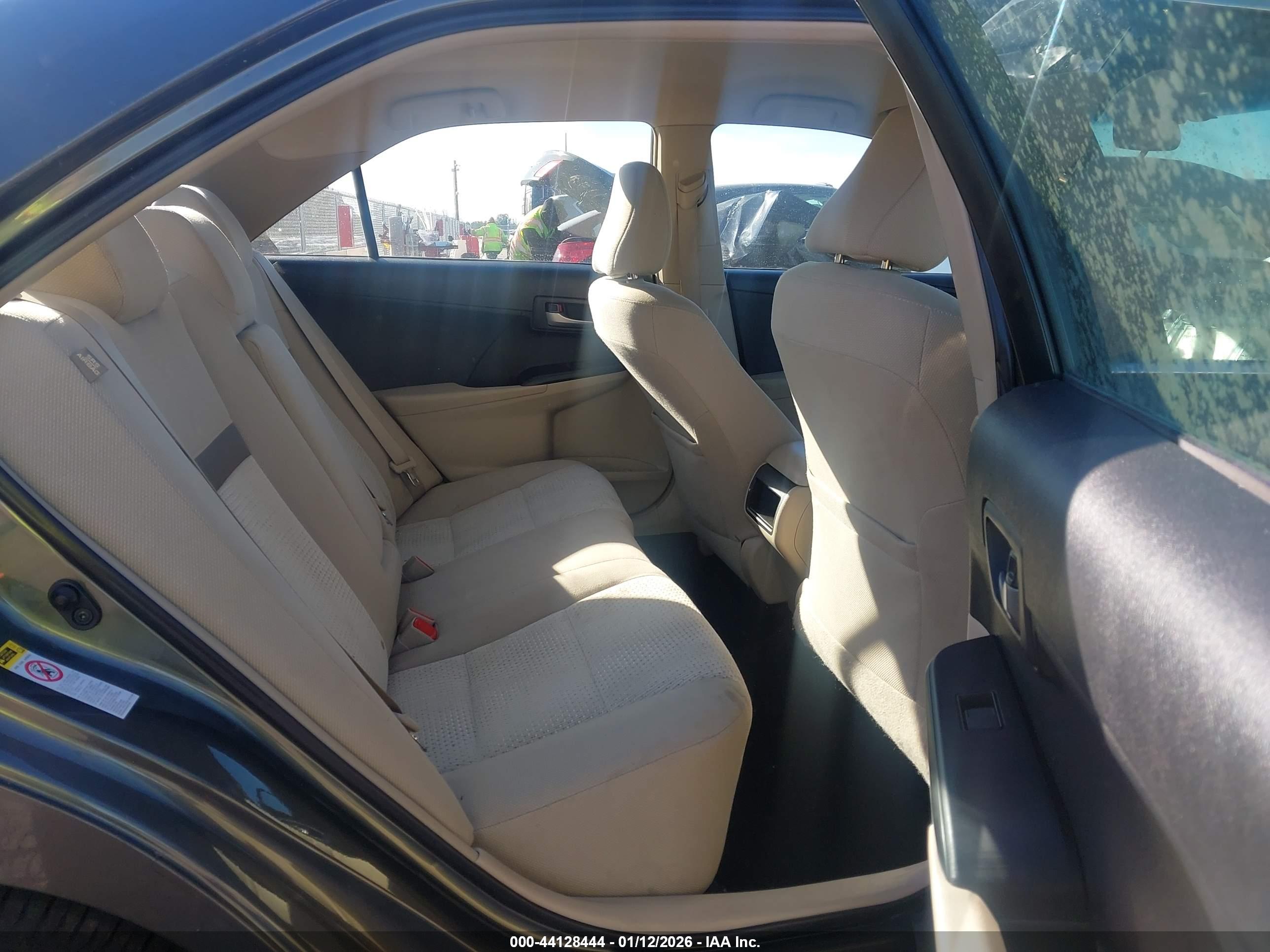 TOYOTA CAMRY image 8