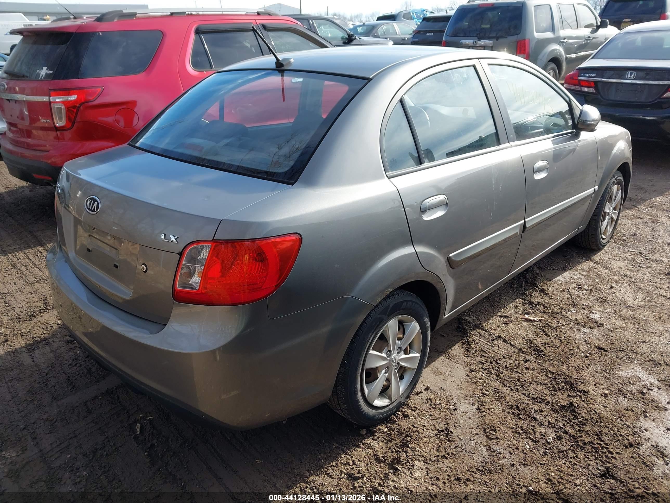 KIA RIO image 4