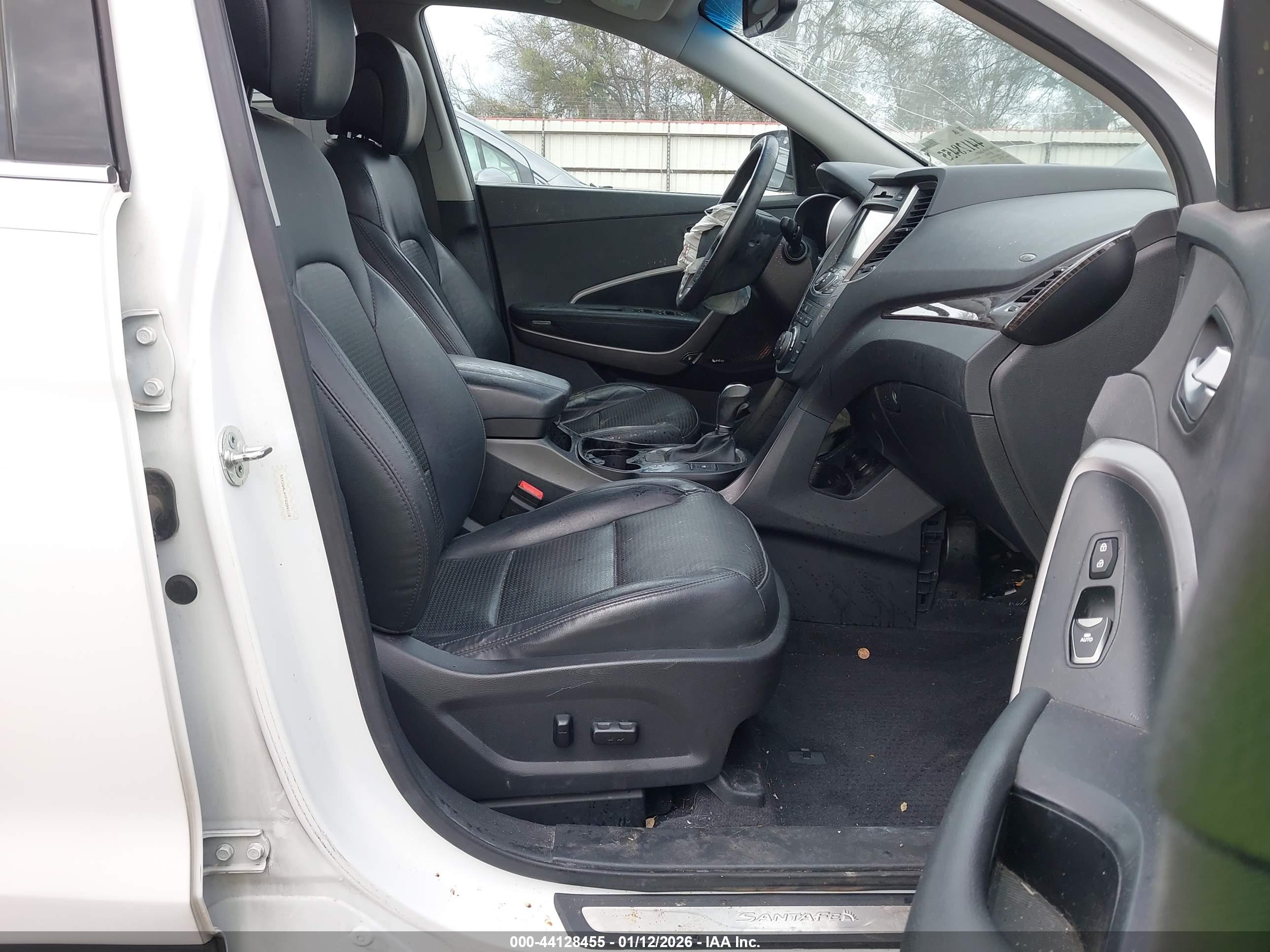 HYUNDAI SANTA image 5