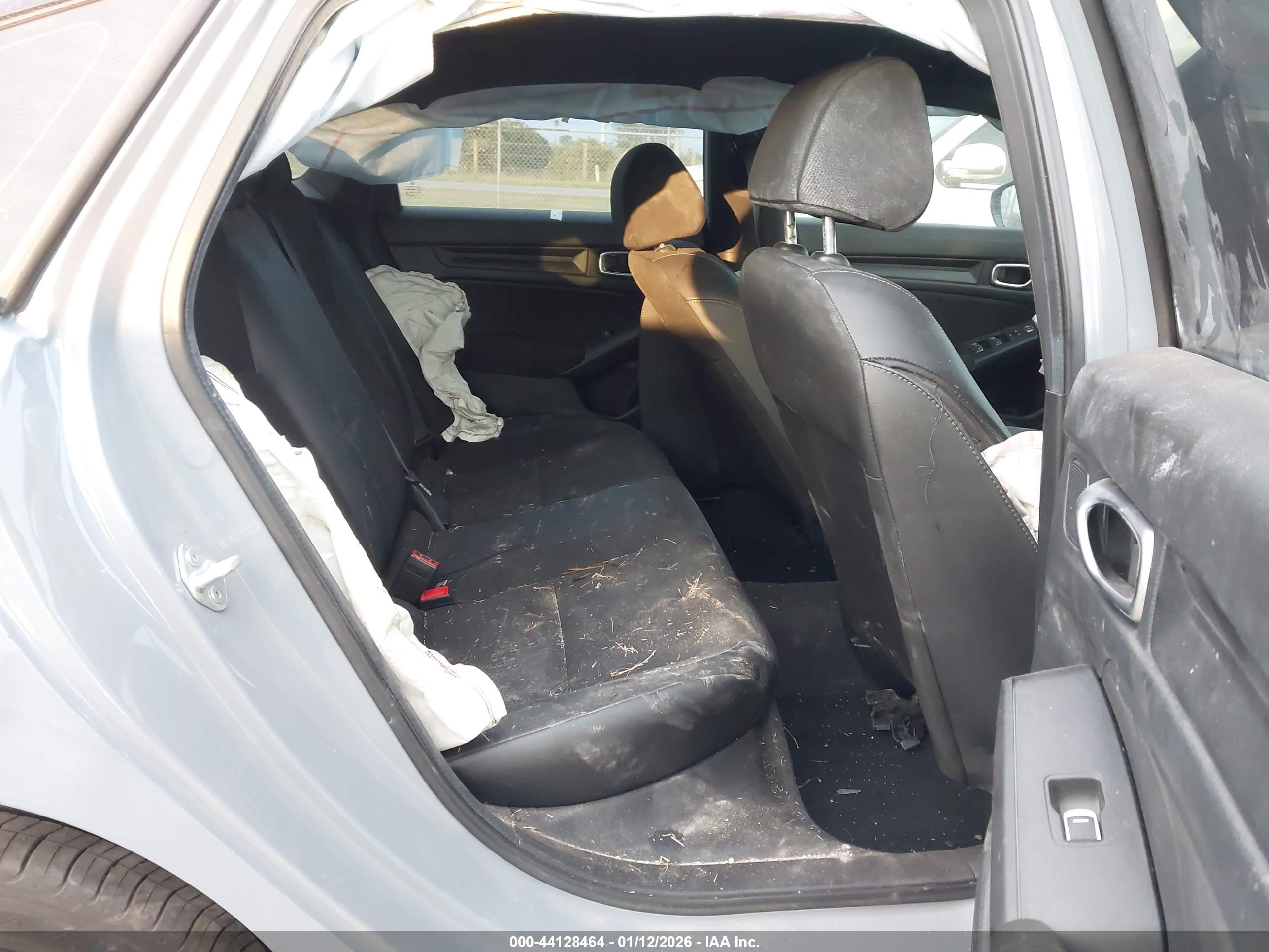 HONDA CIVIC image 8