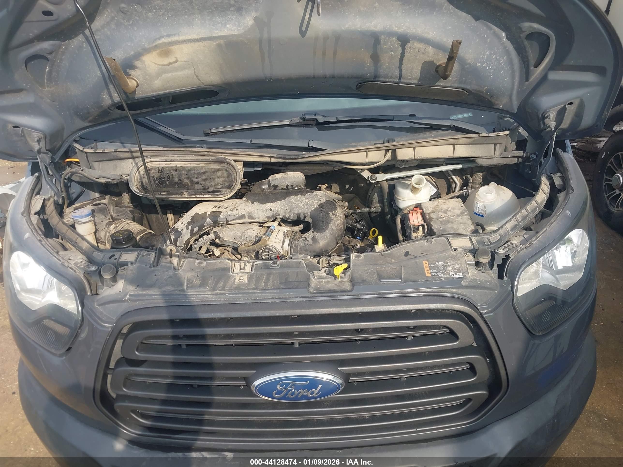 FORD TRANSIT image 10