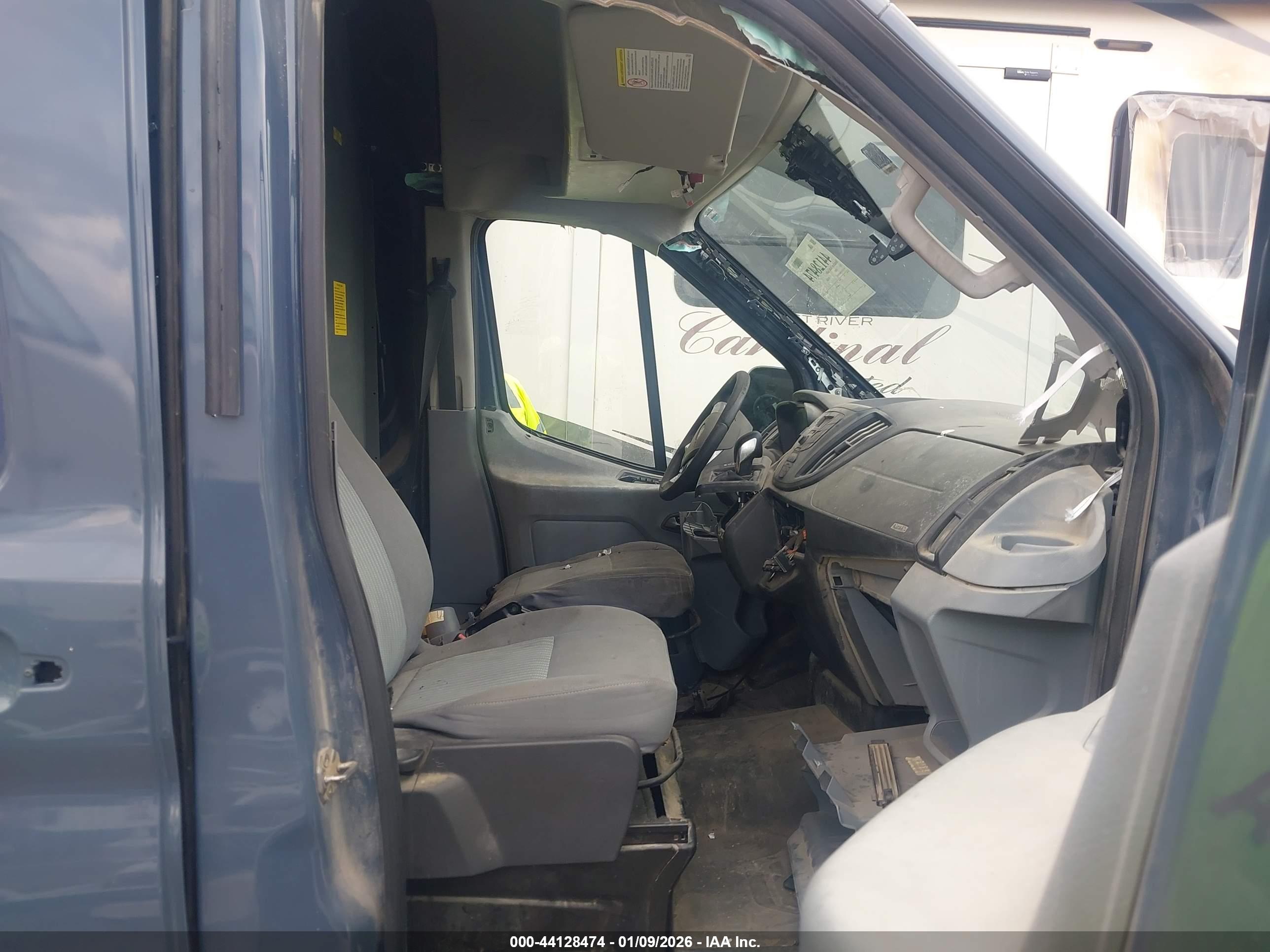FORD TRANSIT image 5
