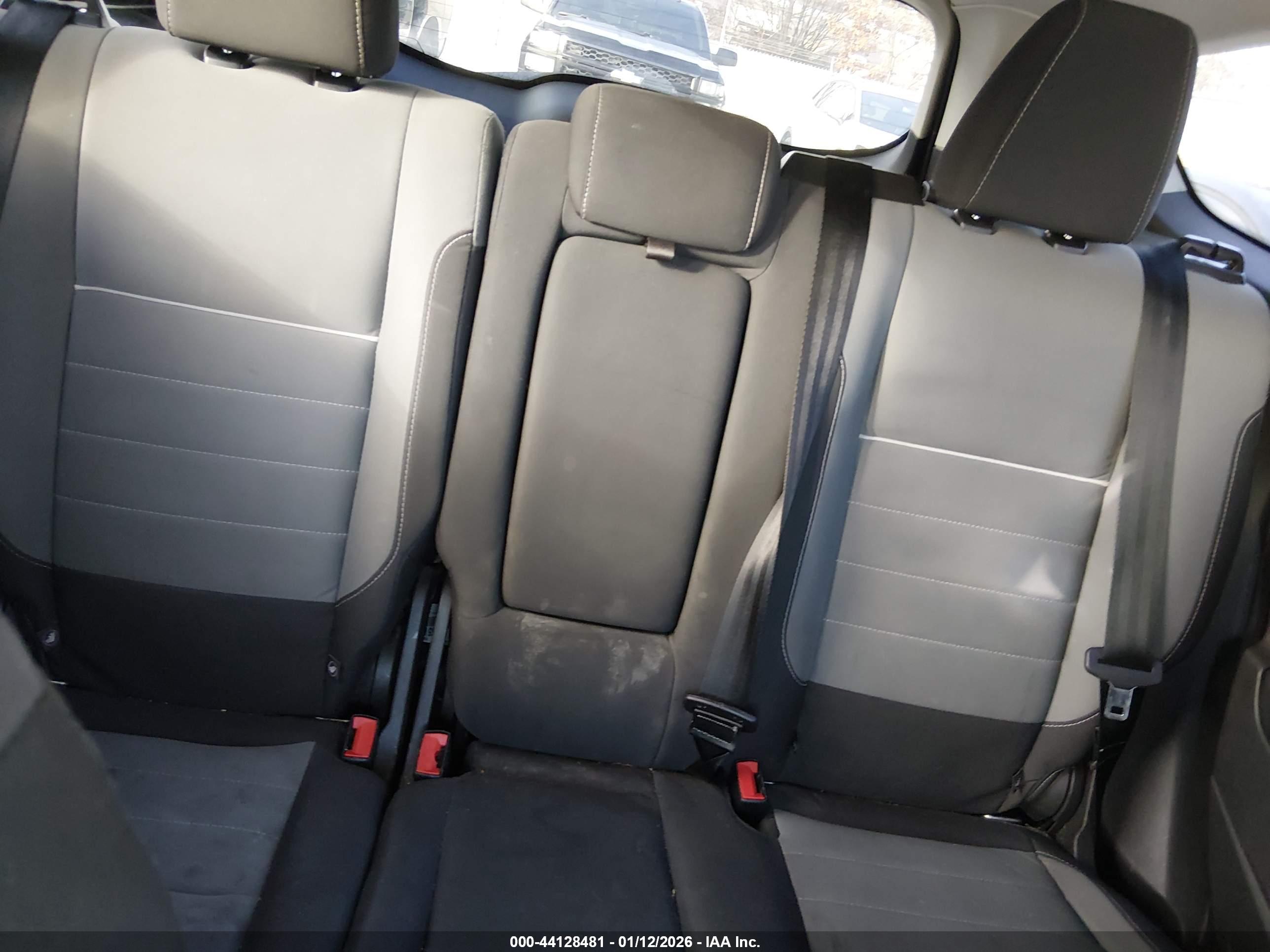 FORD ESCAPE image 8