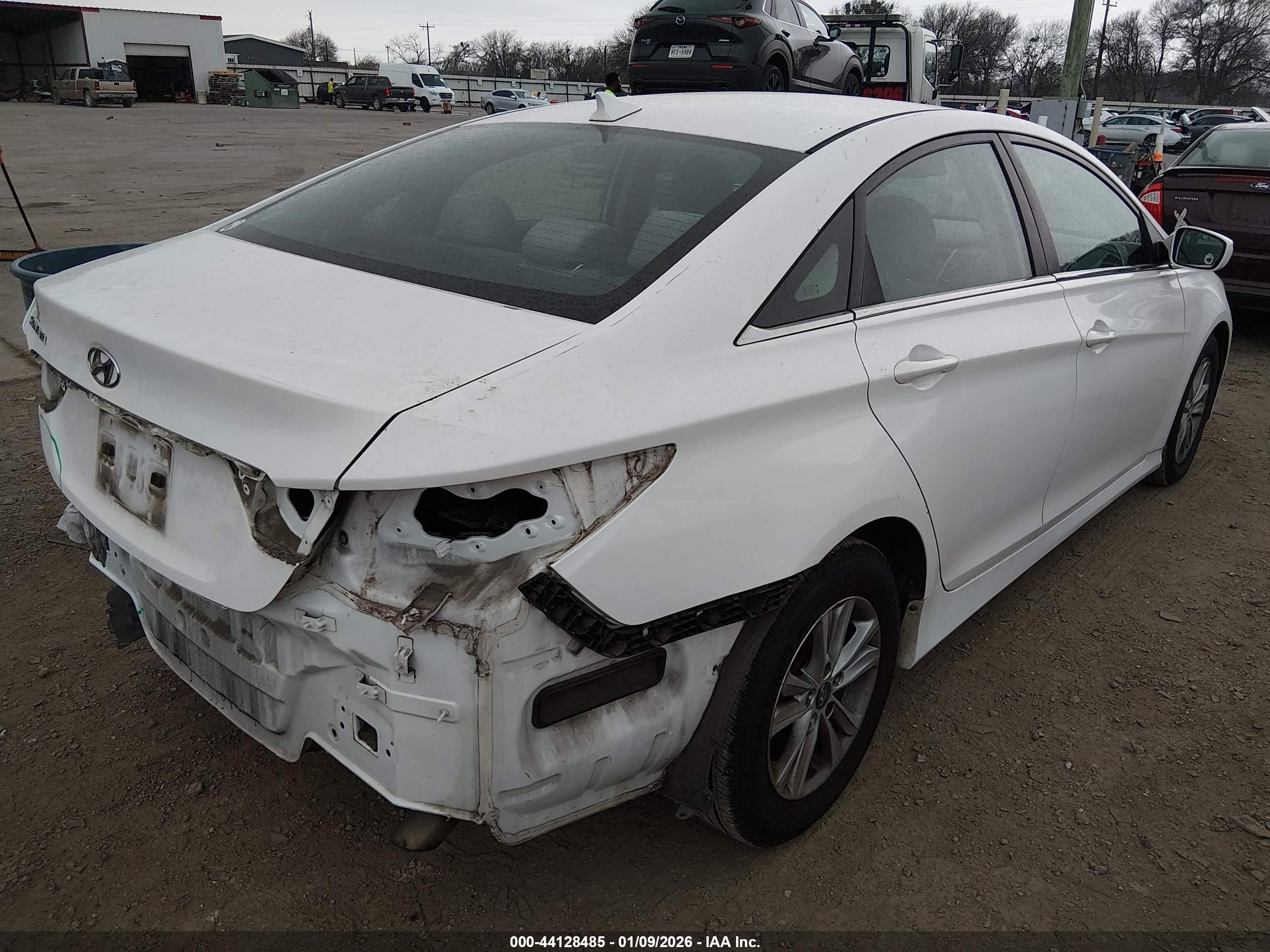 HYUNDAI SONATA image 4
