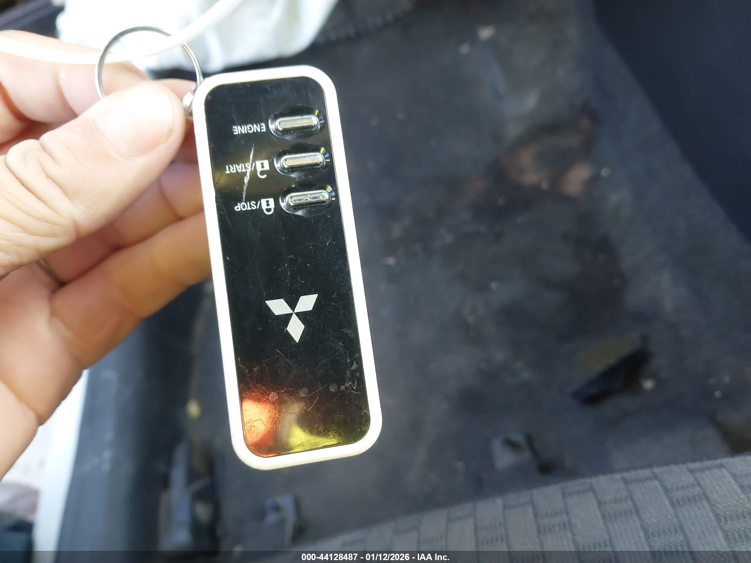 MITSUBISHI MIRAGE image 11