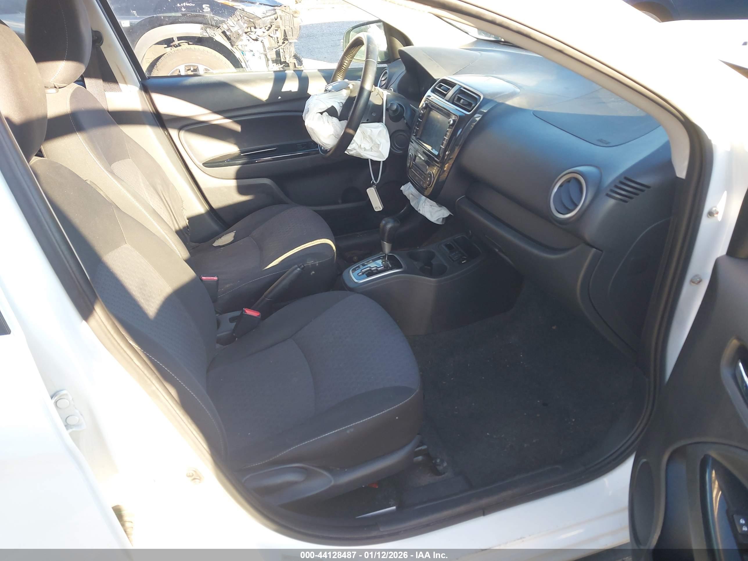 MITSUBISHI MIRAGE image 5