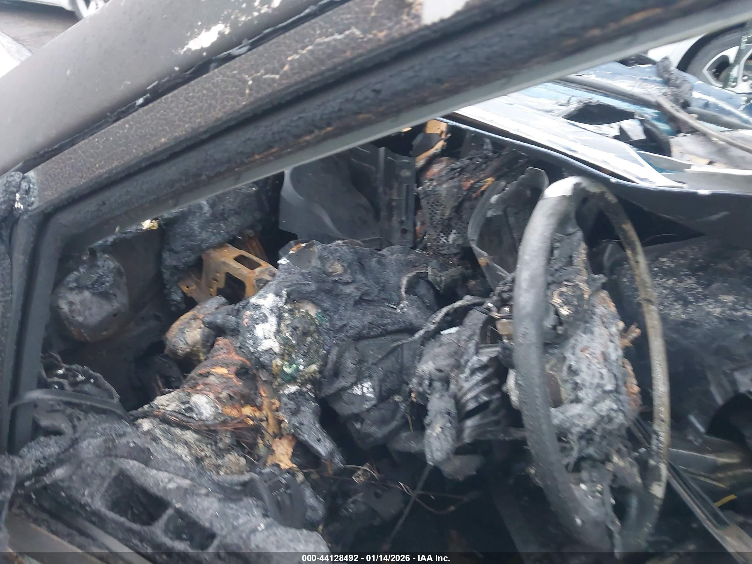 HYUNDAI ELANTRA image 7