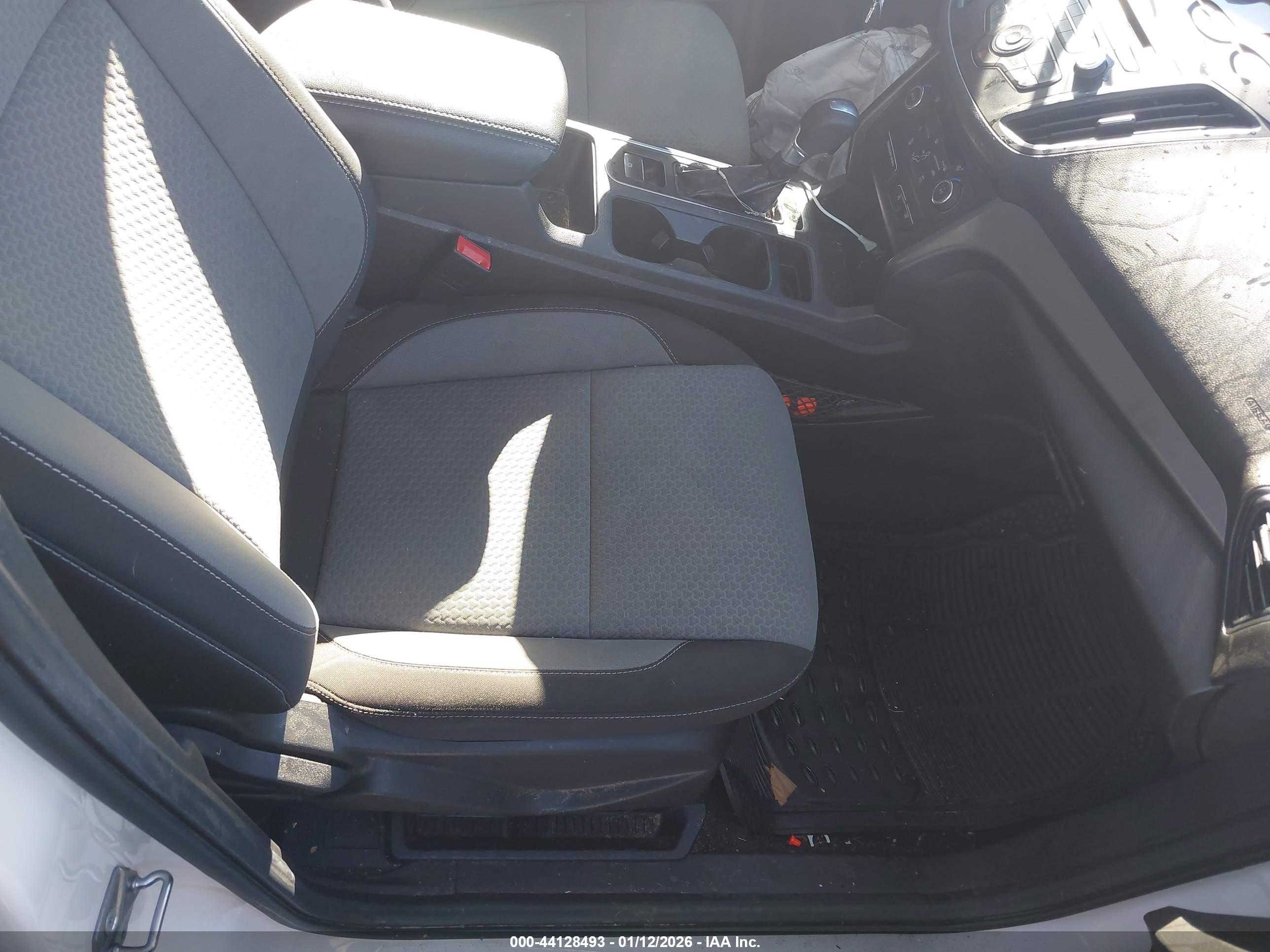 FORD ESCAPE image 5