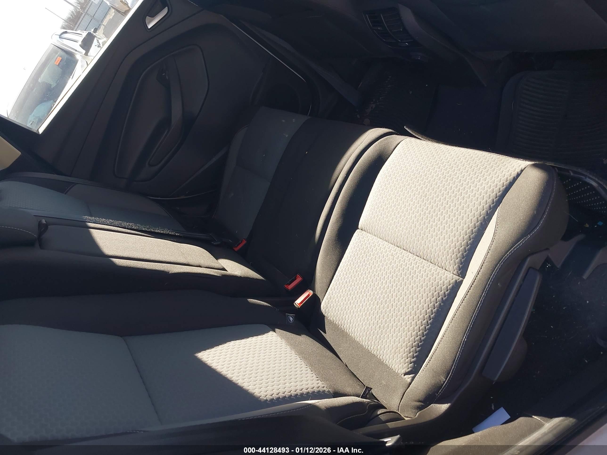 FORD ESCAPE image 8