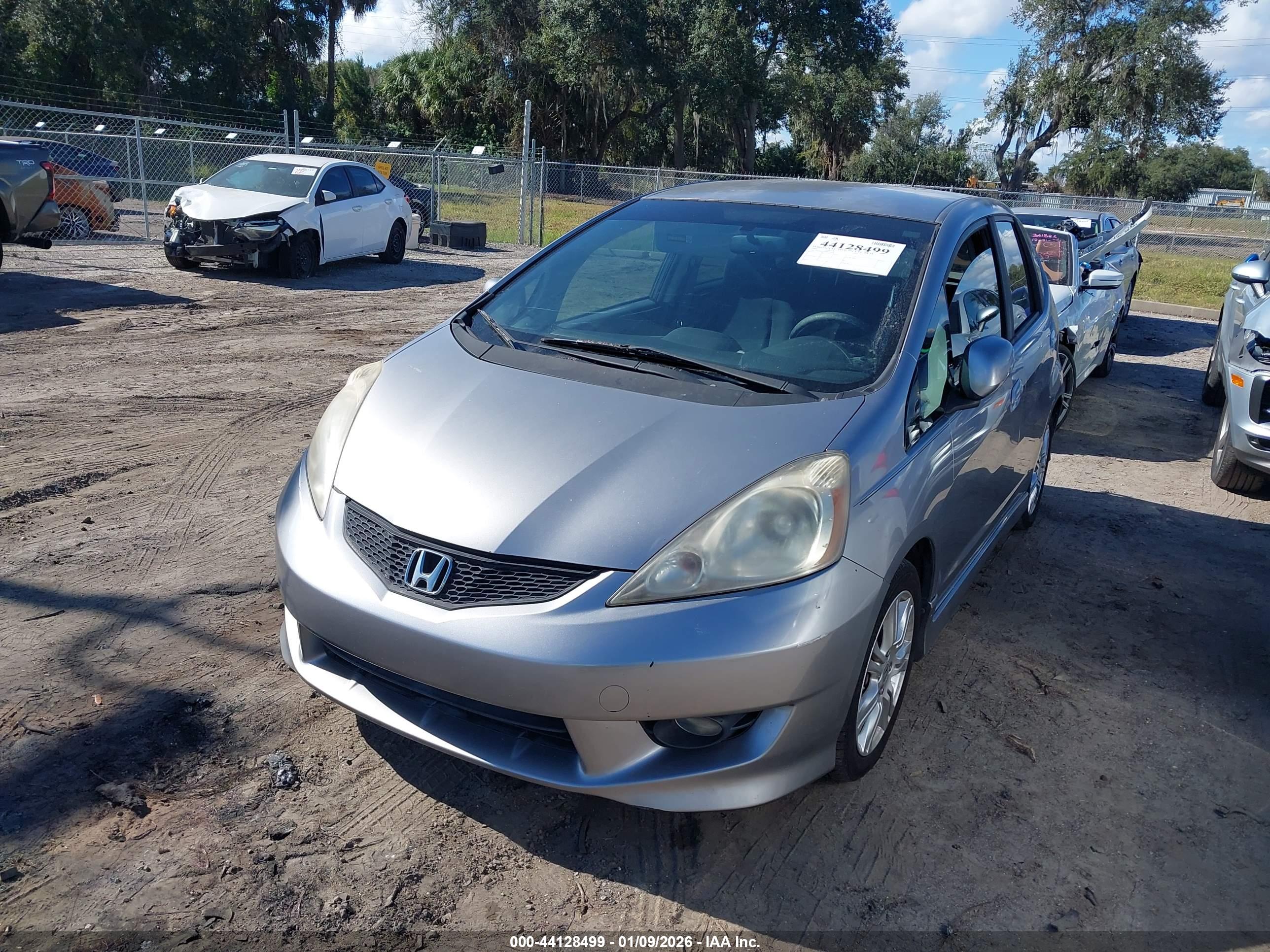HONDA FIT image 6