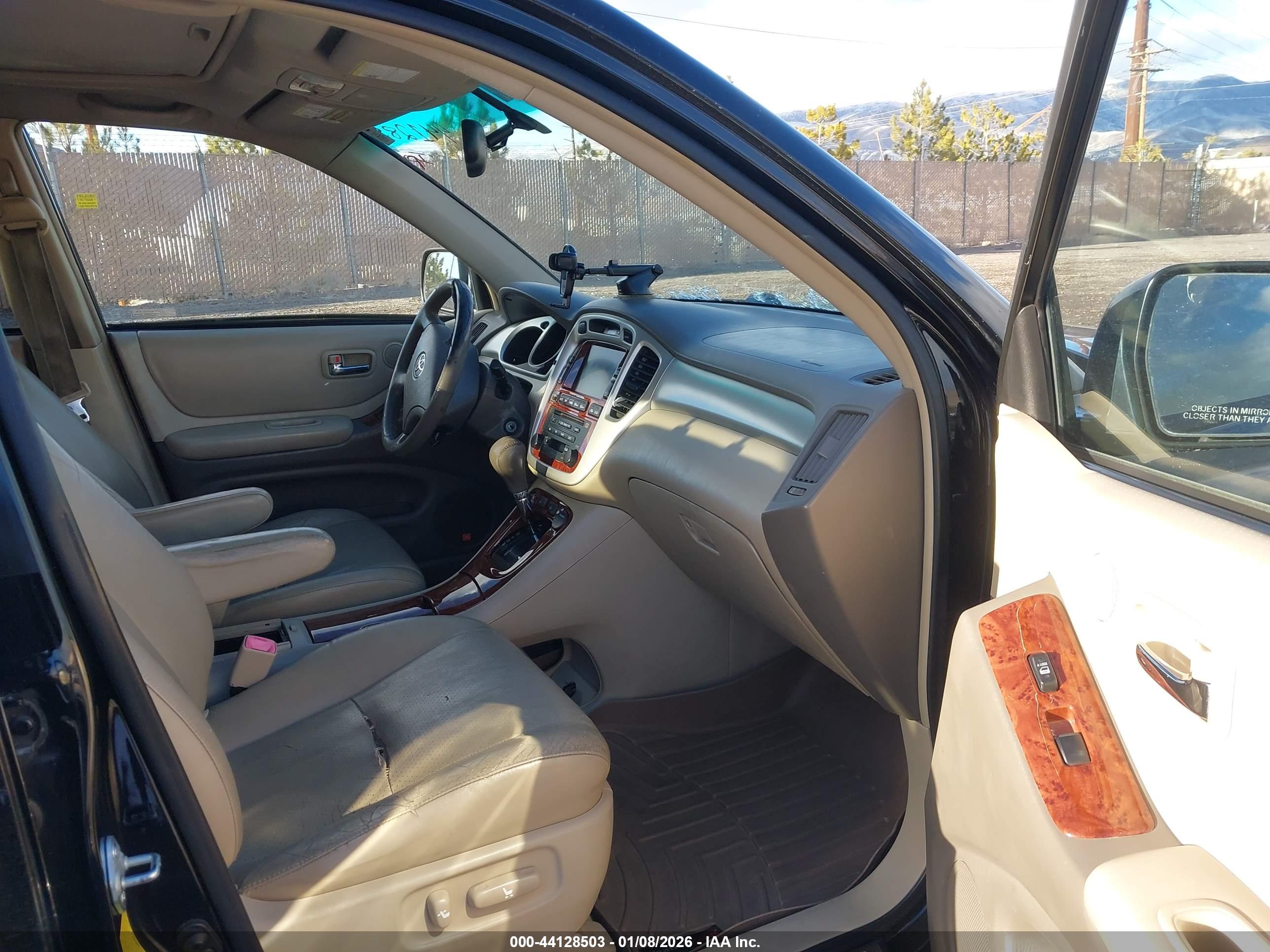 TOYOTA HIGHLANDER image 5