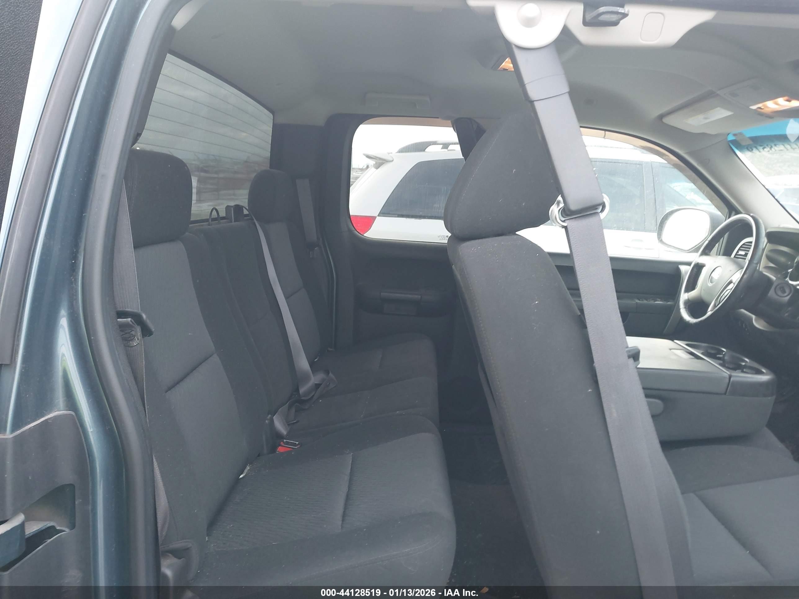 GMC SIERRA image 8