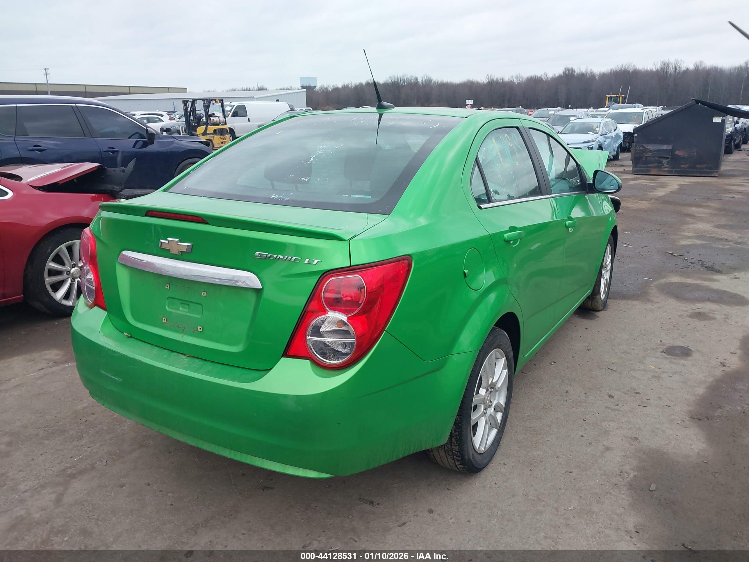 CHEVROLET SONIC image 4