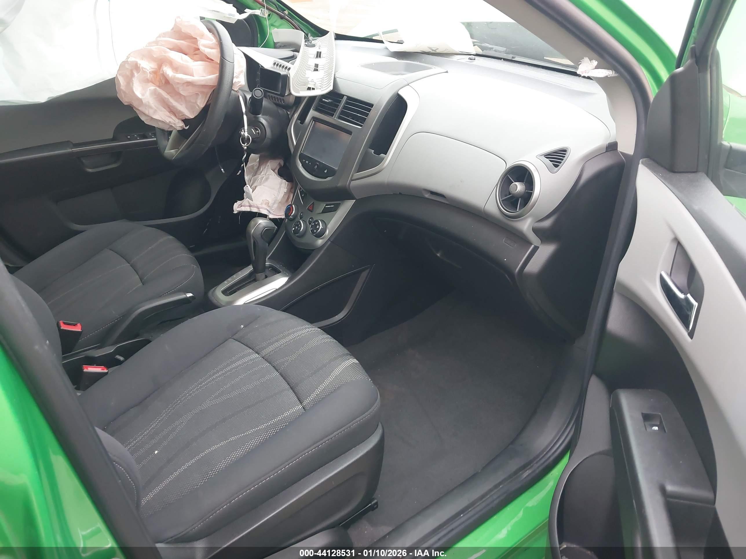 CHEVROLET SONIC image 5
