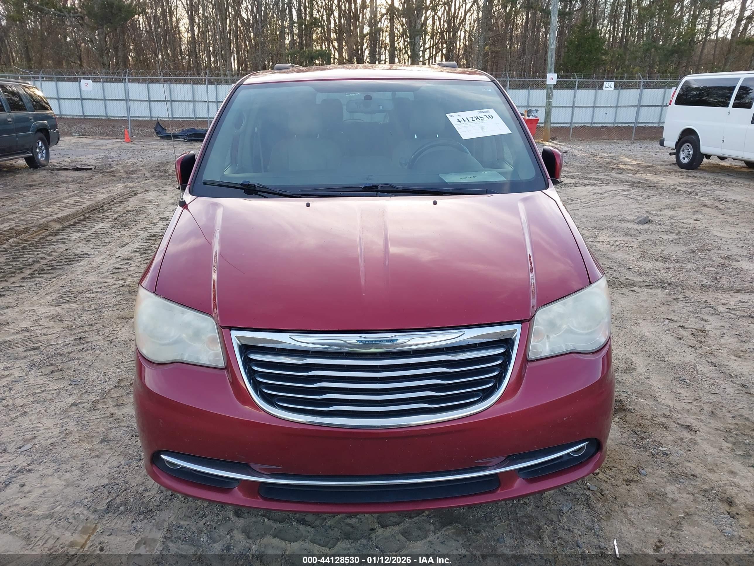 CHRYSLER TOWN image 6