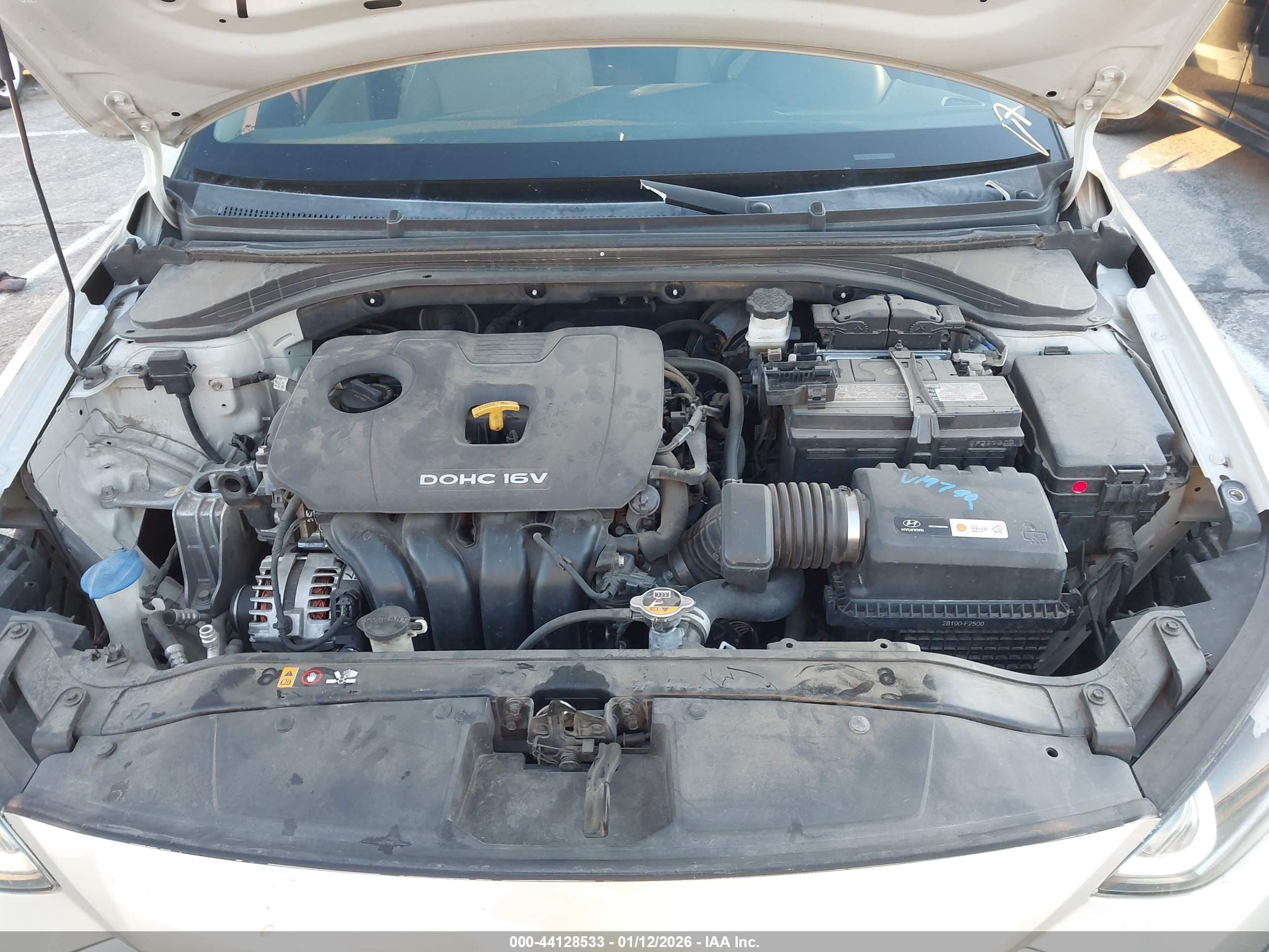 HYUNDAI ELANTRA image 10