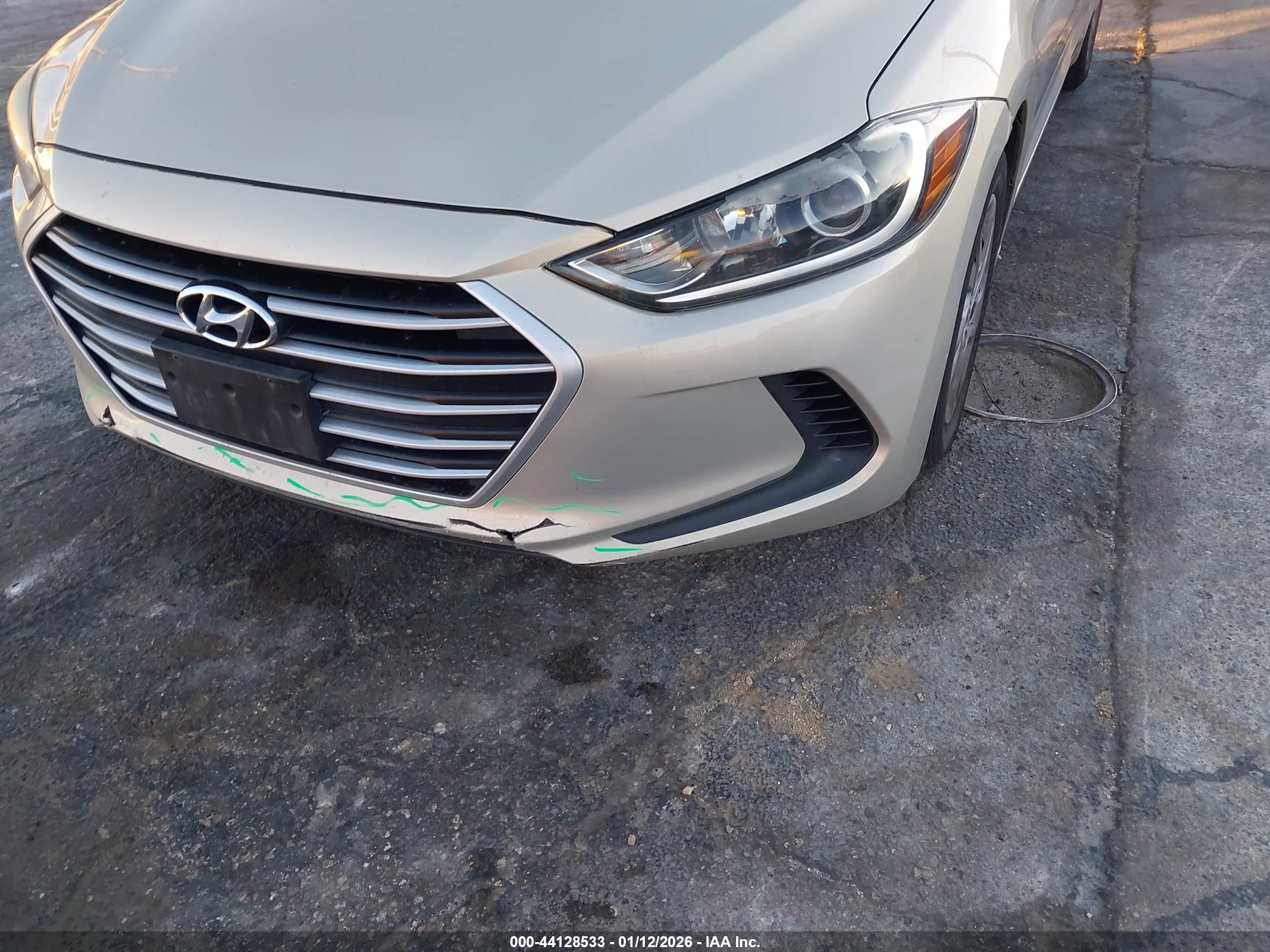 HYUNDAI ELANTRA image 6