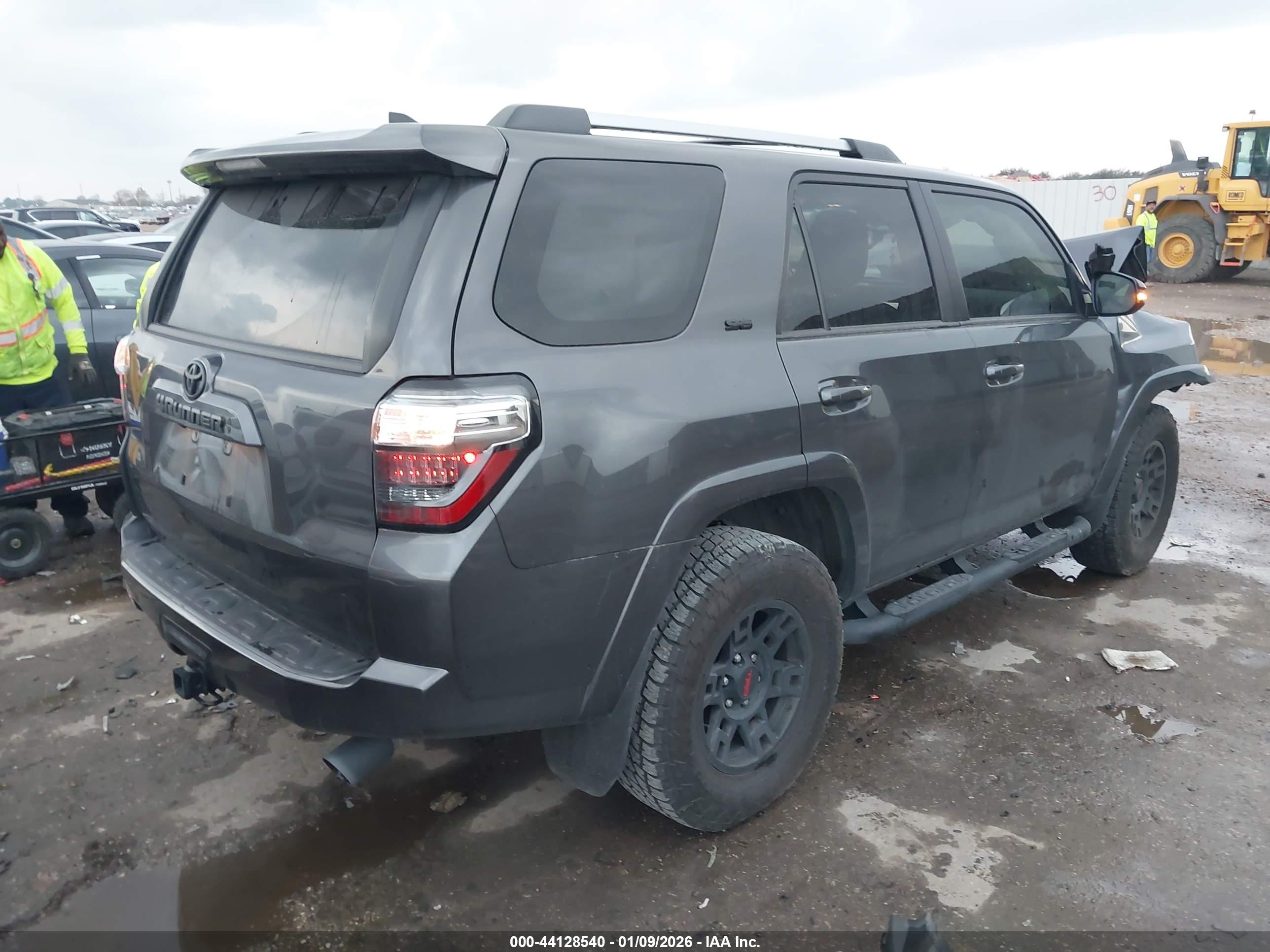 TOYOTA 4RUNNER image 4