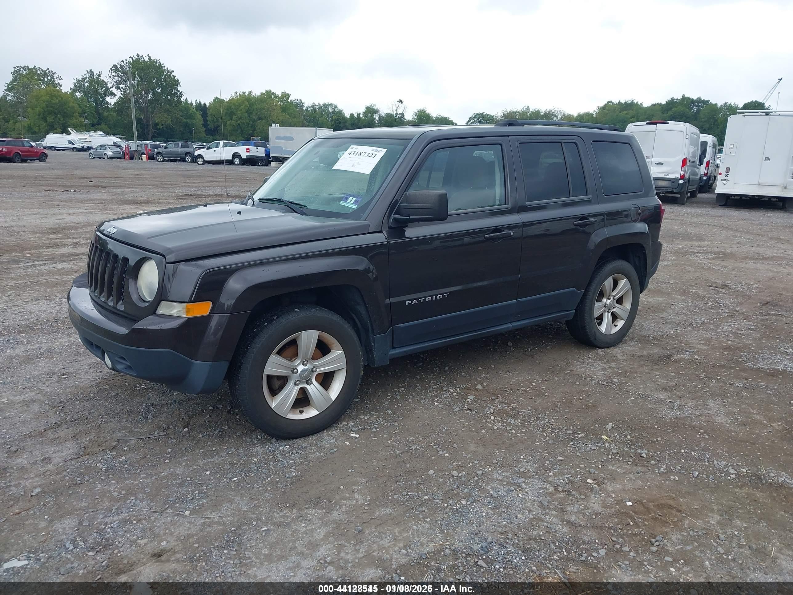 JEEP PATRIOT image 2