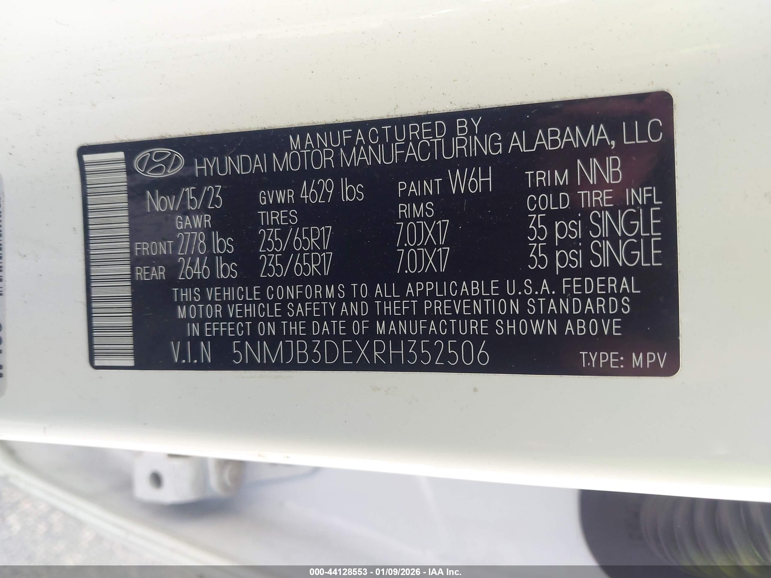 HYUNDAI TUCSON image 9