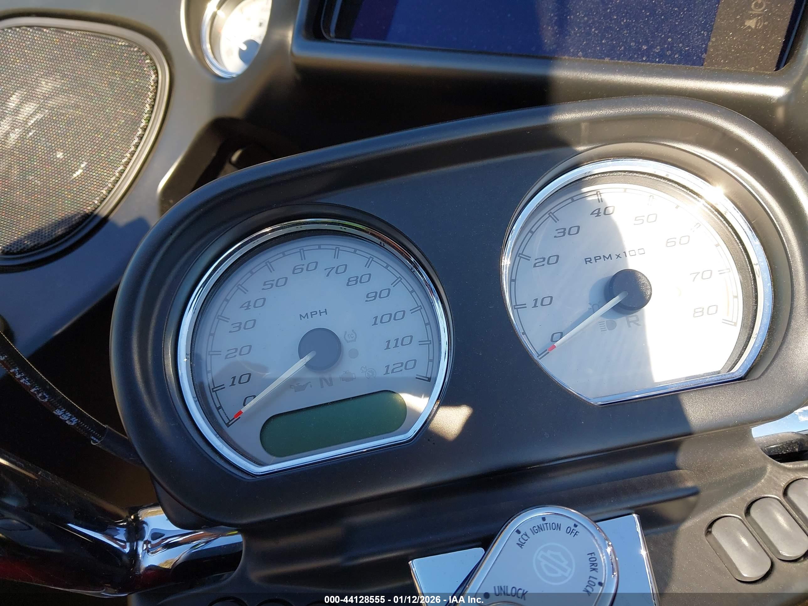 HARLEY-DAVIDSON FLTRX image 7