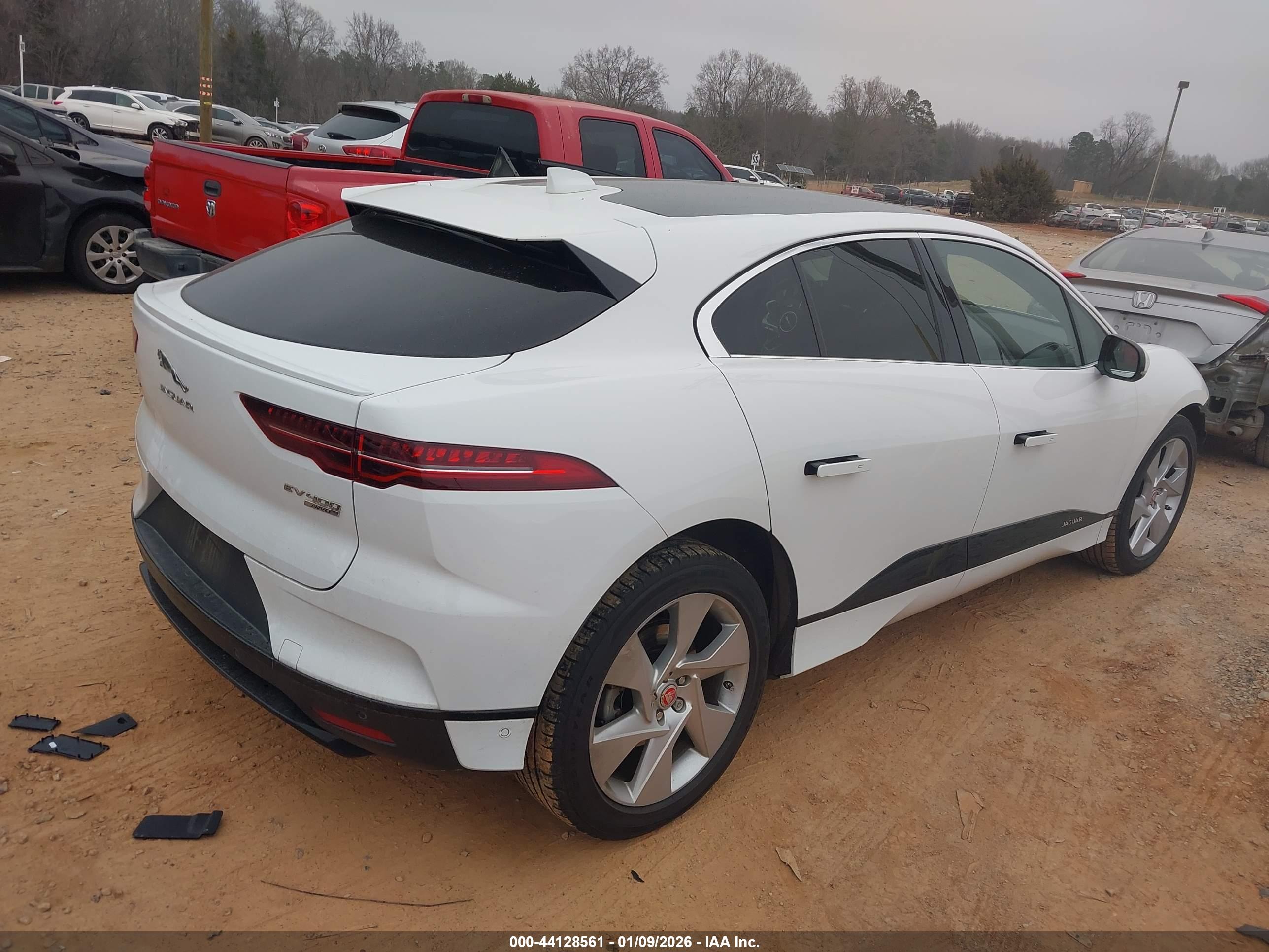 JAGUAR I-PACE image 4