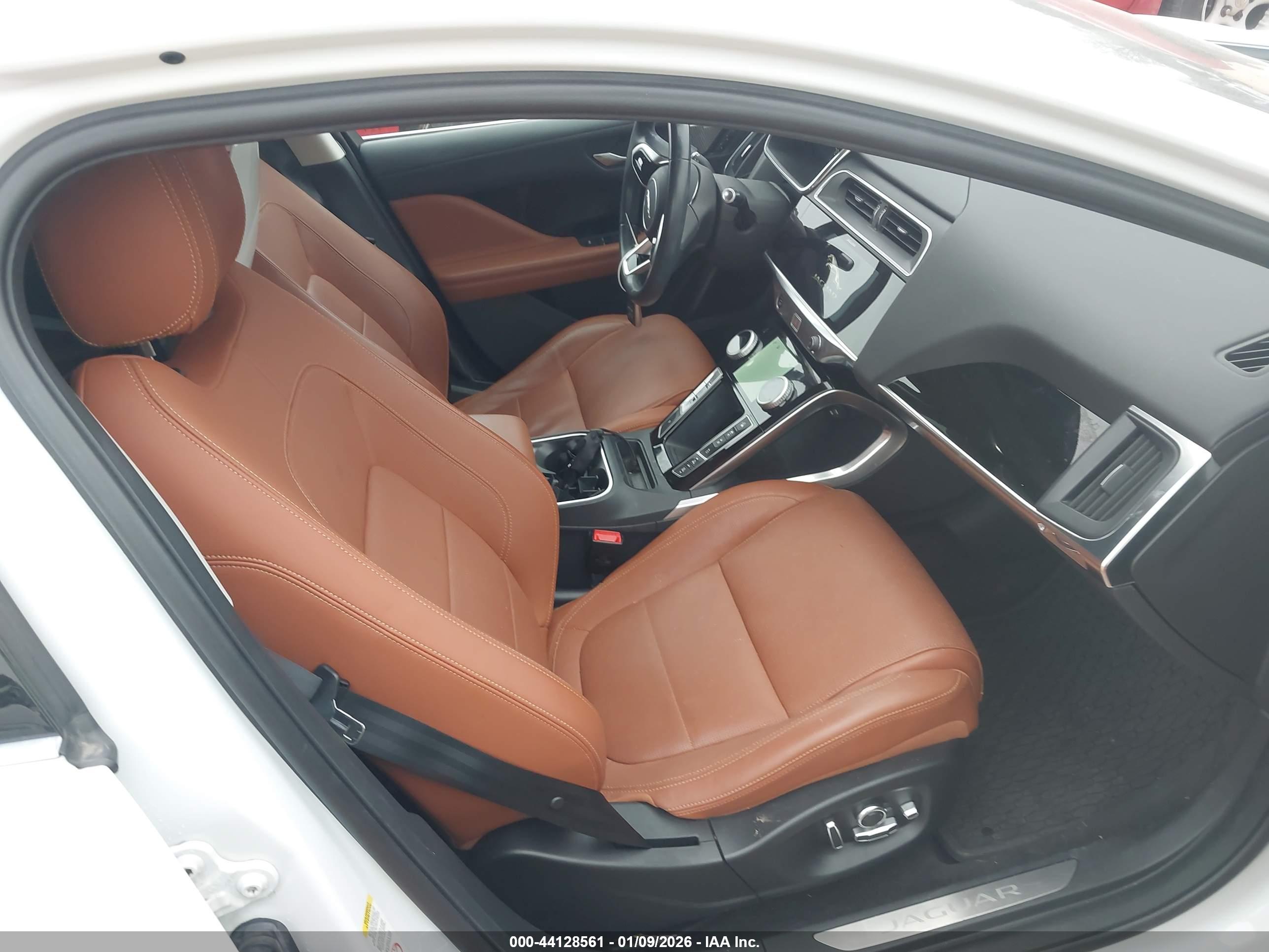 JAGUAR I-PACE image 5