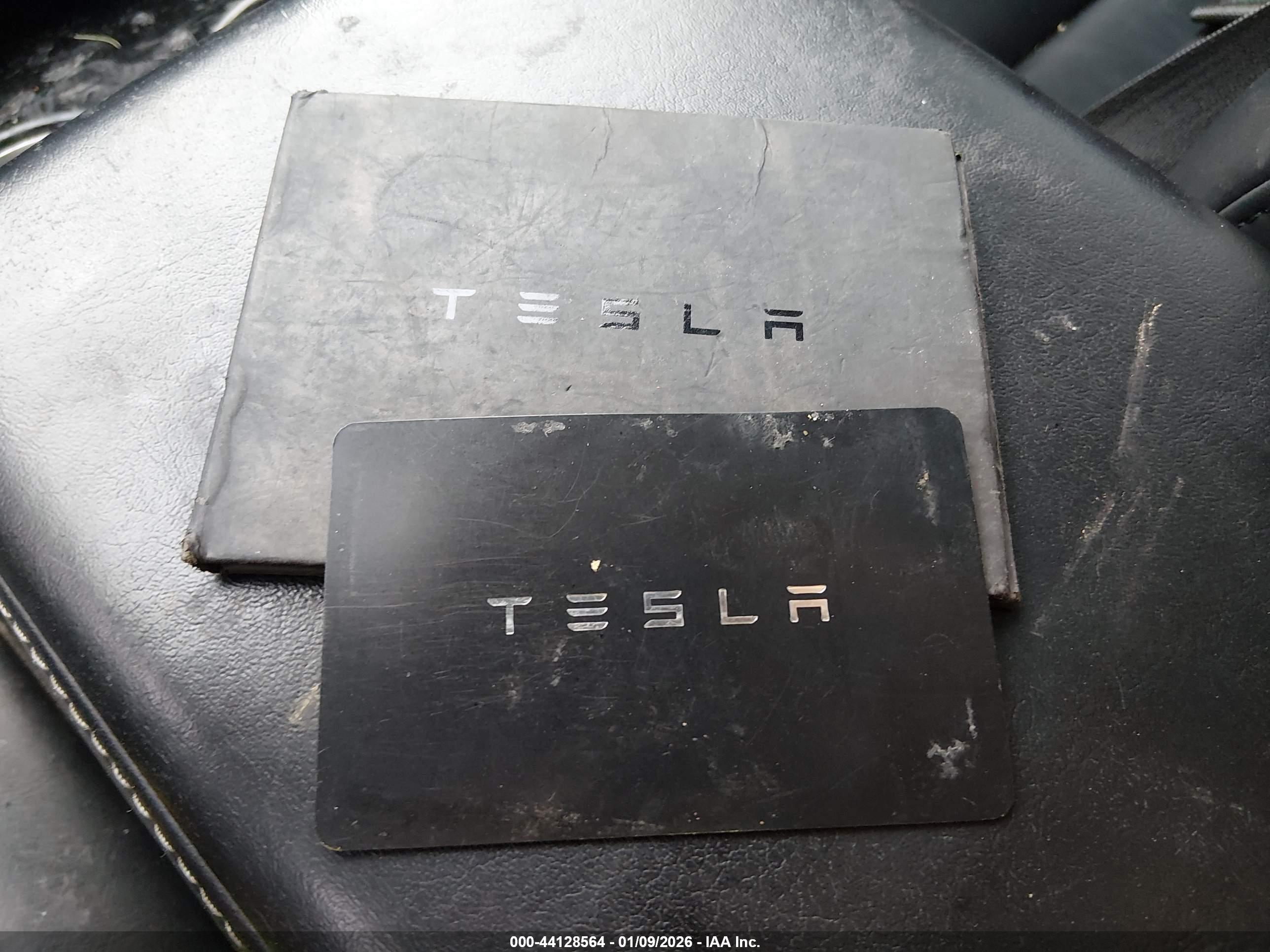 TESLA MODEL image 11