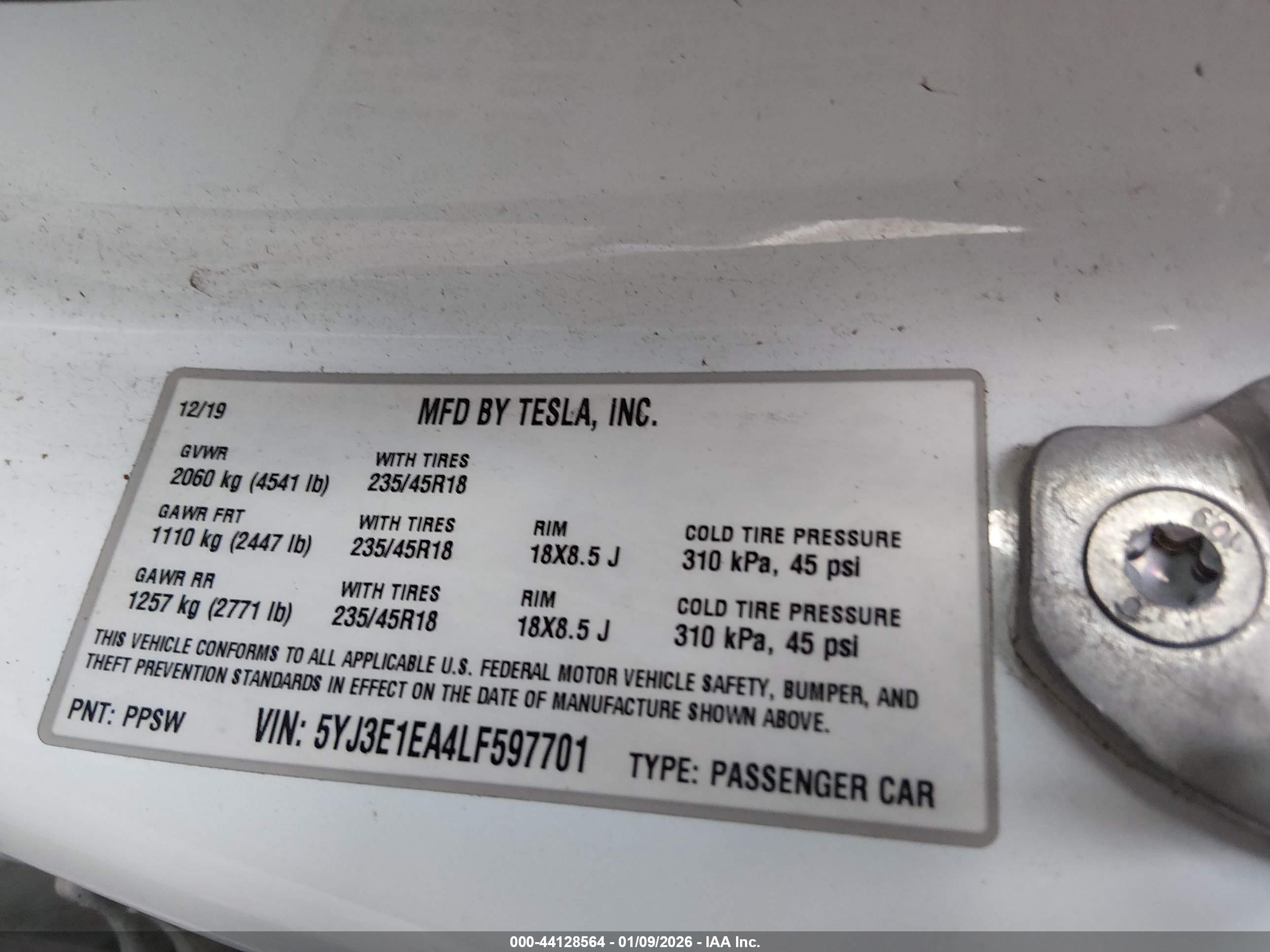 TESLA MODEL image 9